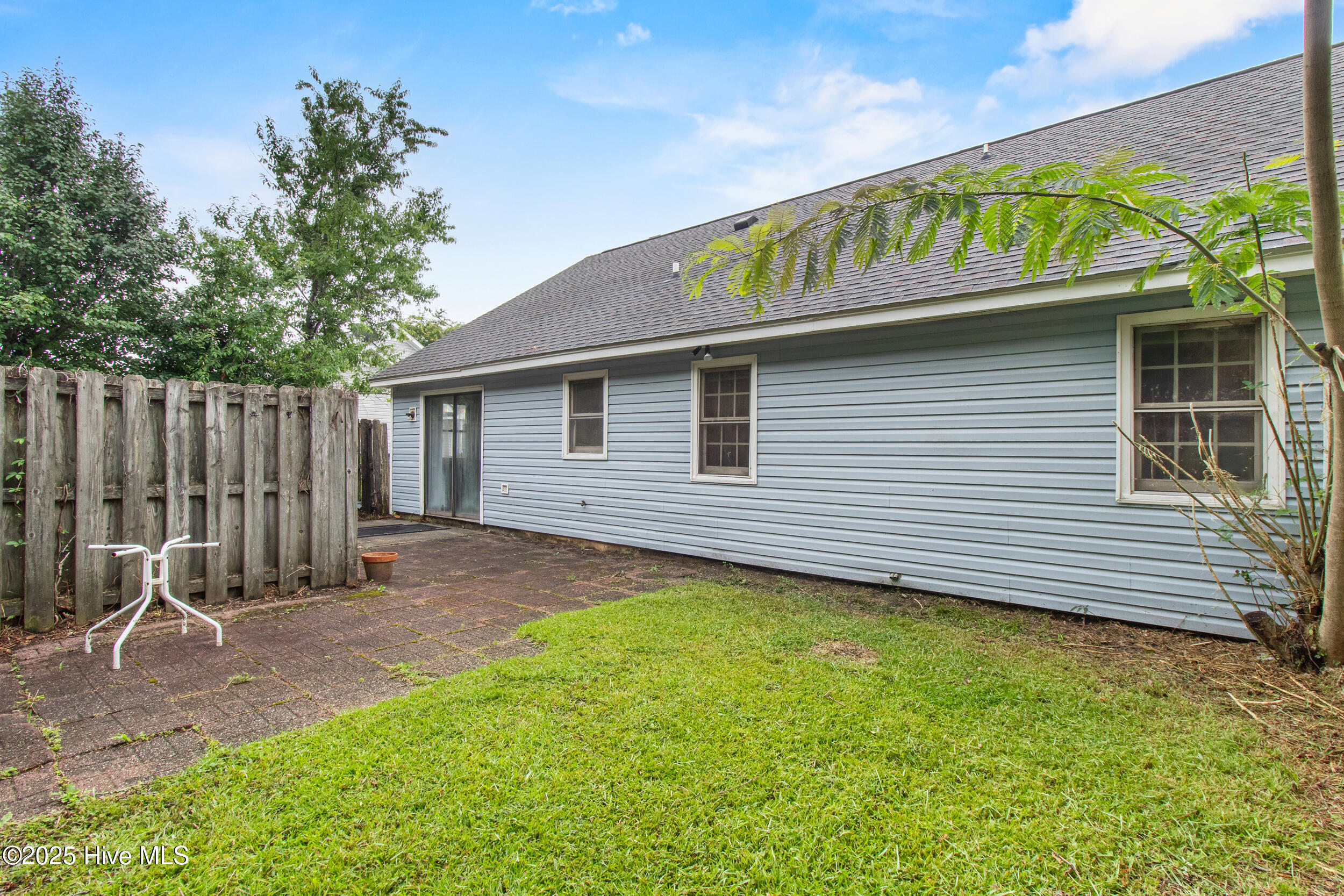 6607 Red Bay Court
