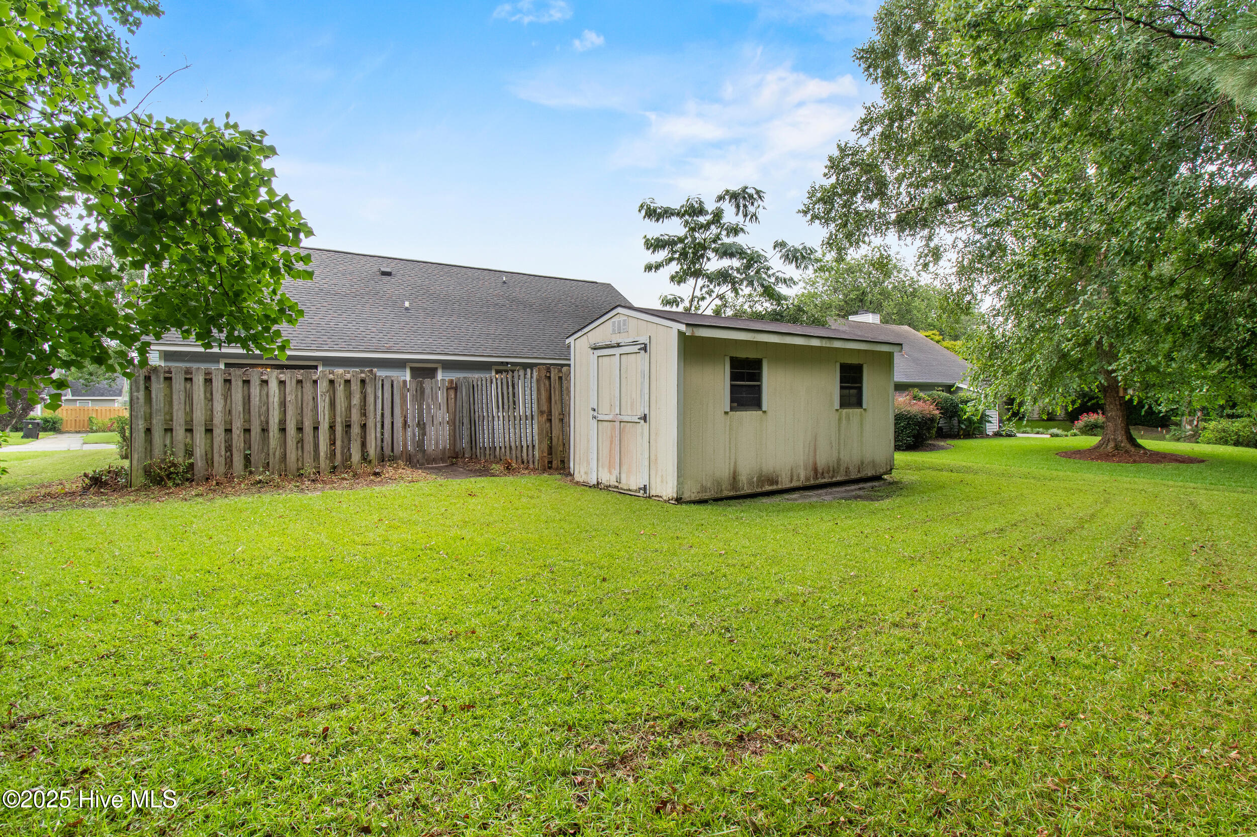 6607 Red Bay Court