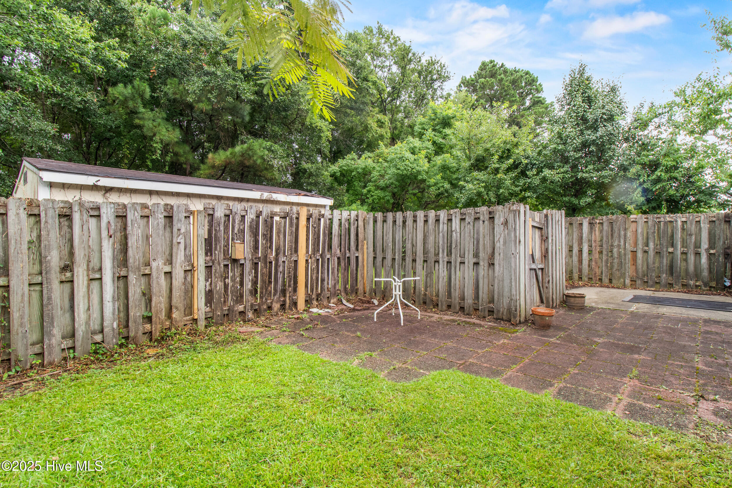 6607 Red Bay Court
