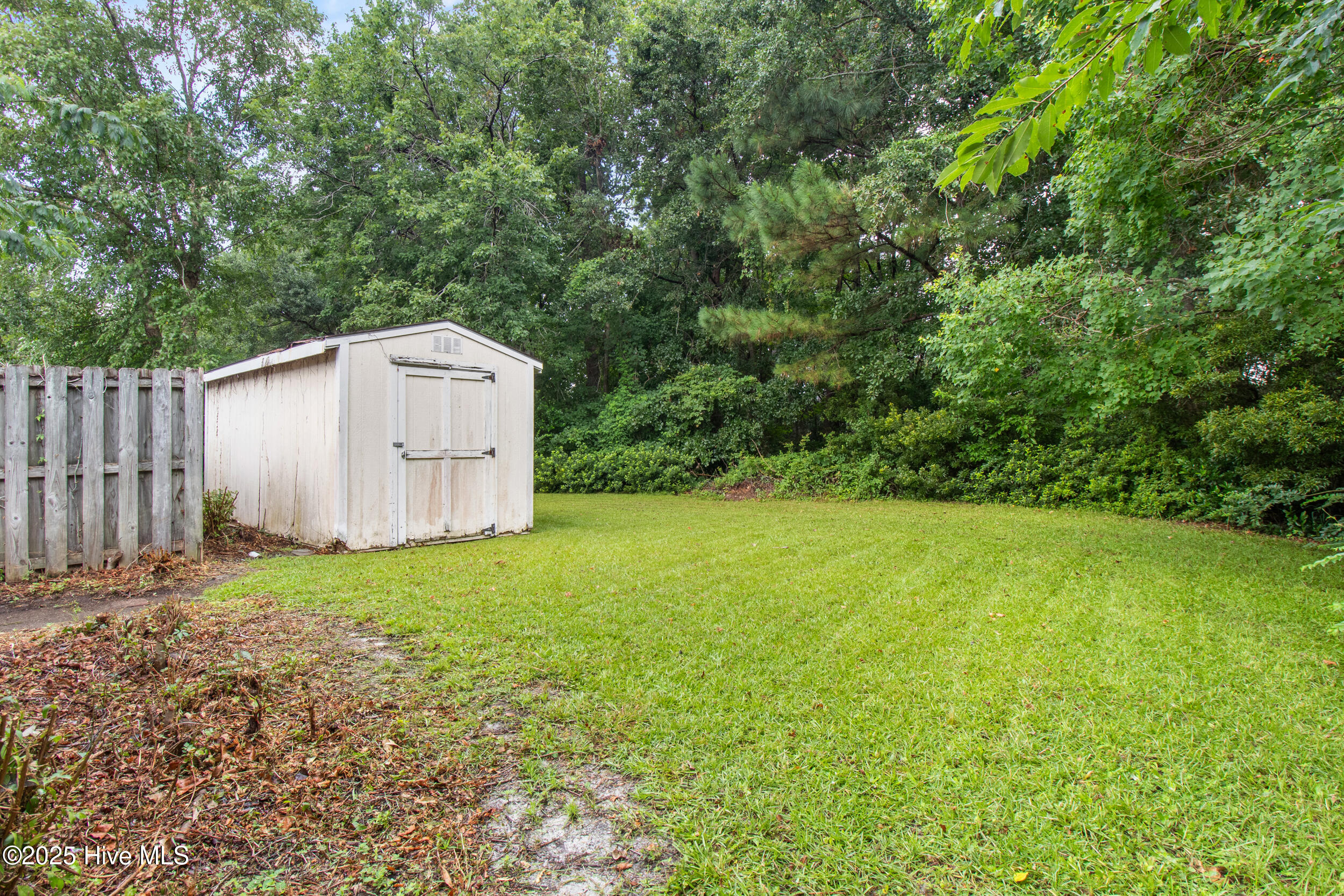 6607 Red Bay Court
