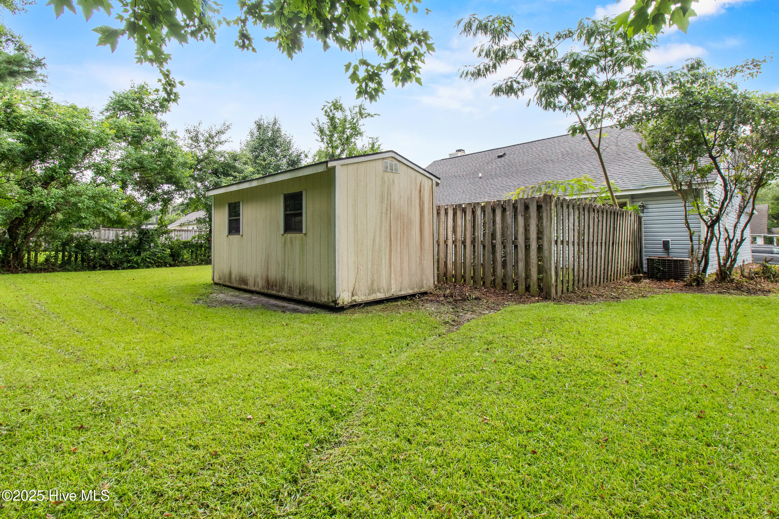 6607 Red Bay Court