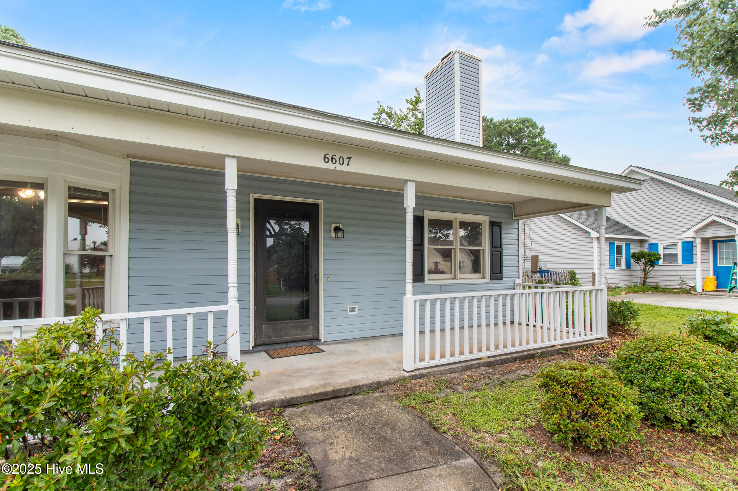 6607 Red Bay Court