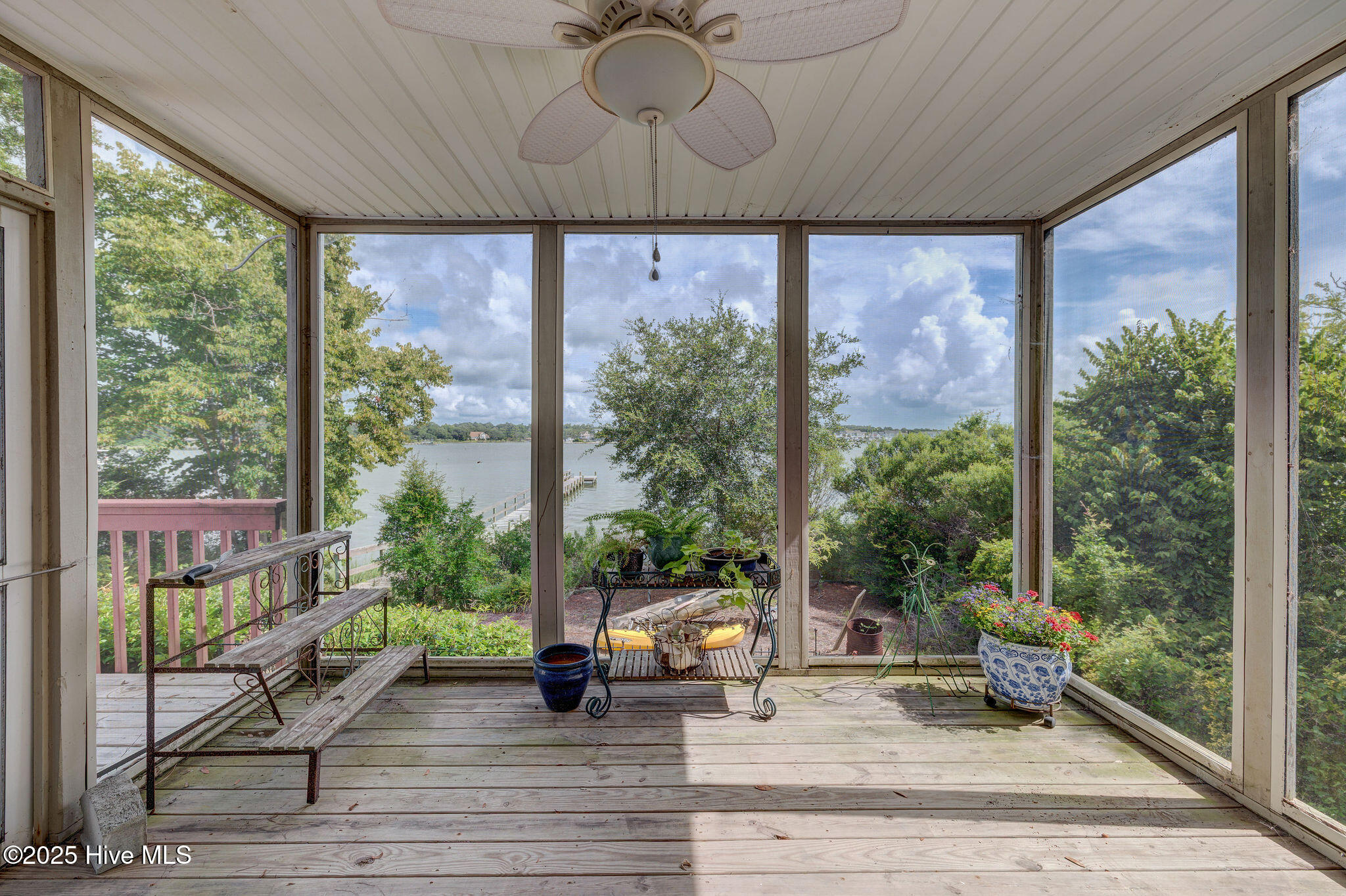 915 Chadwick Shores Drive