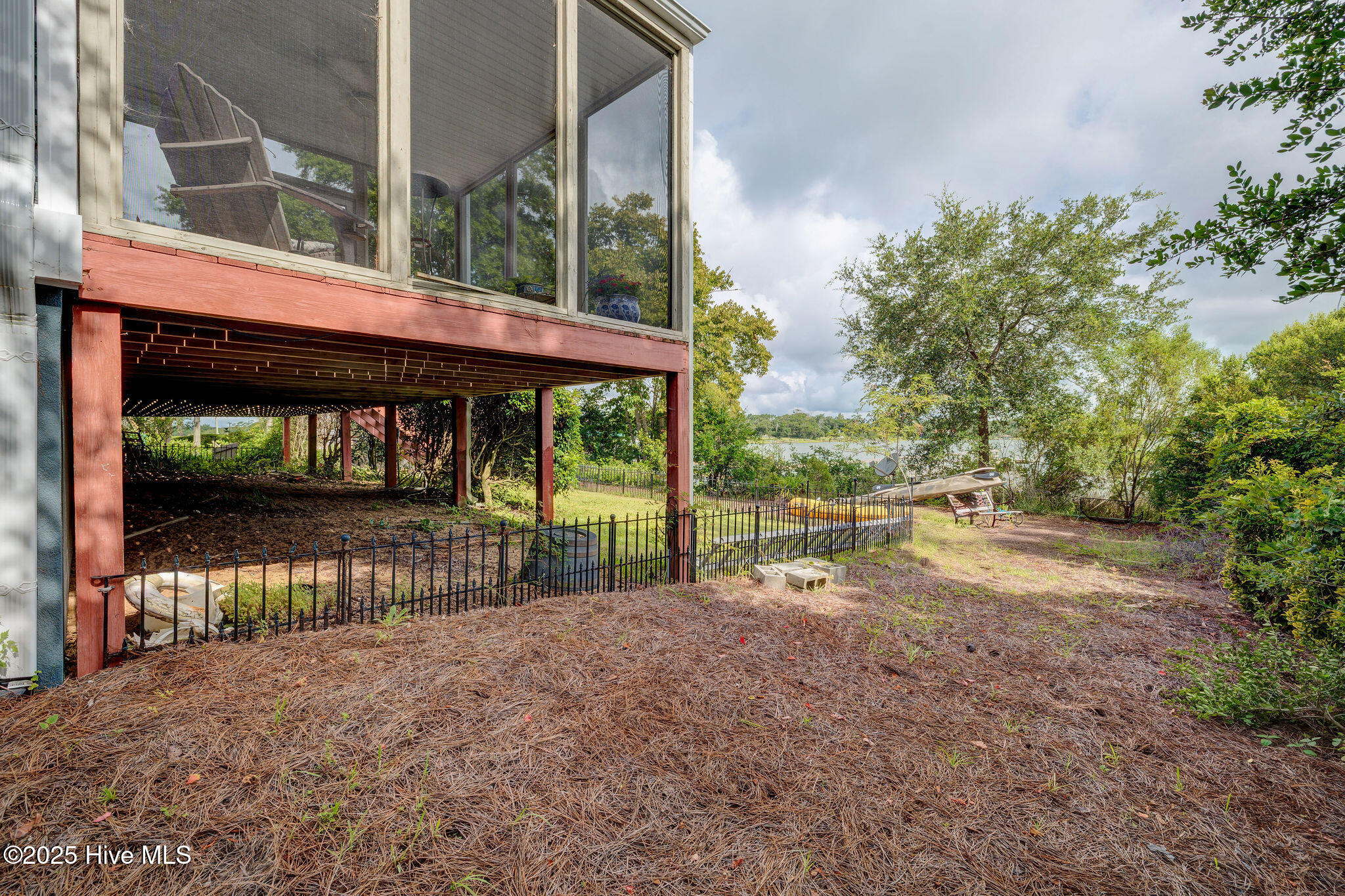 915 Chadwick Shores Drive