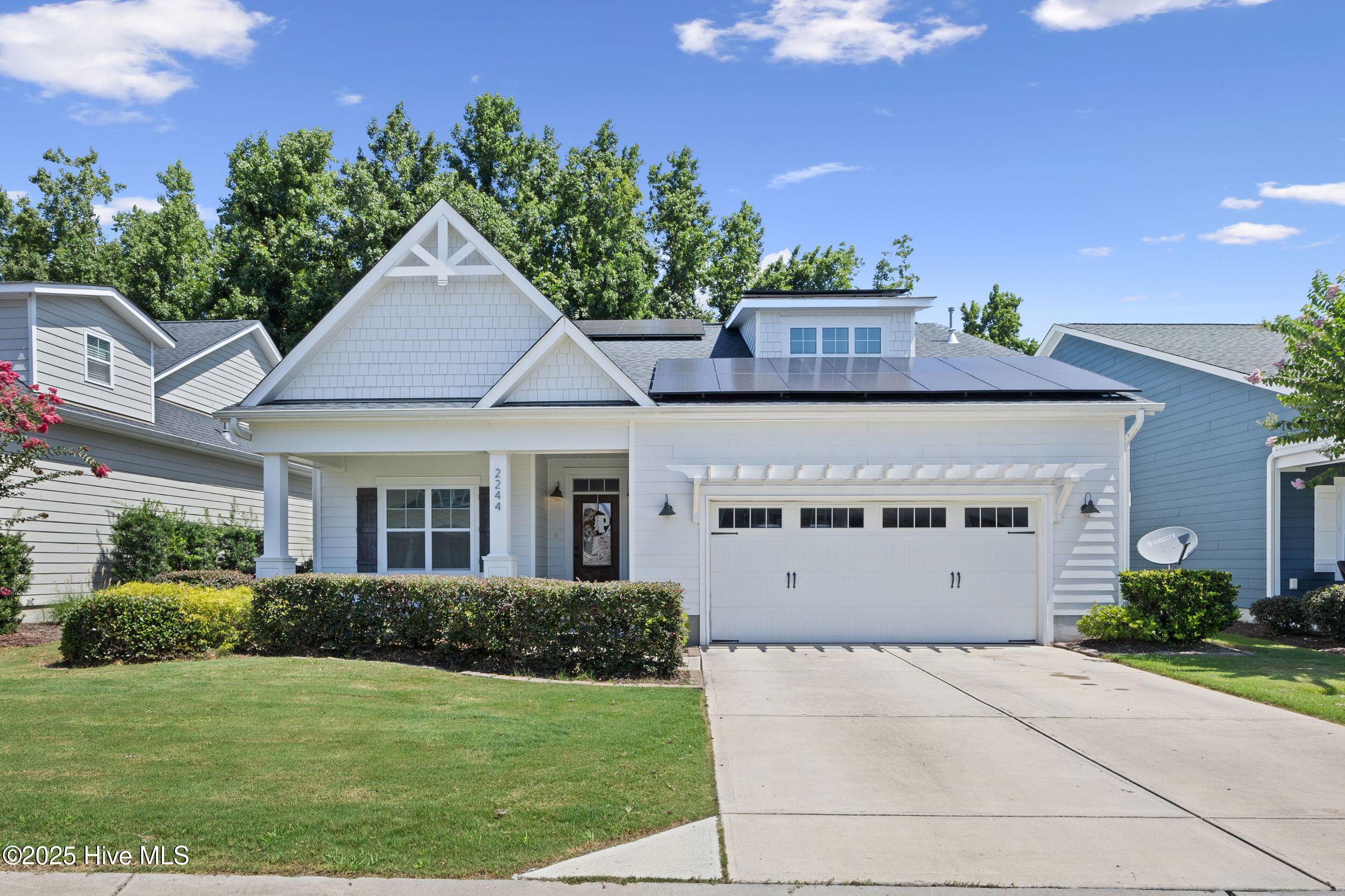 2244 Lakeside Circle