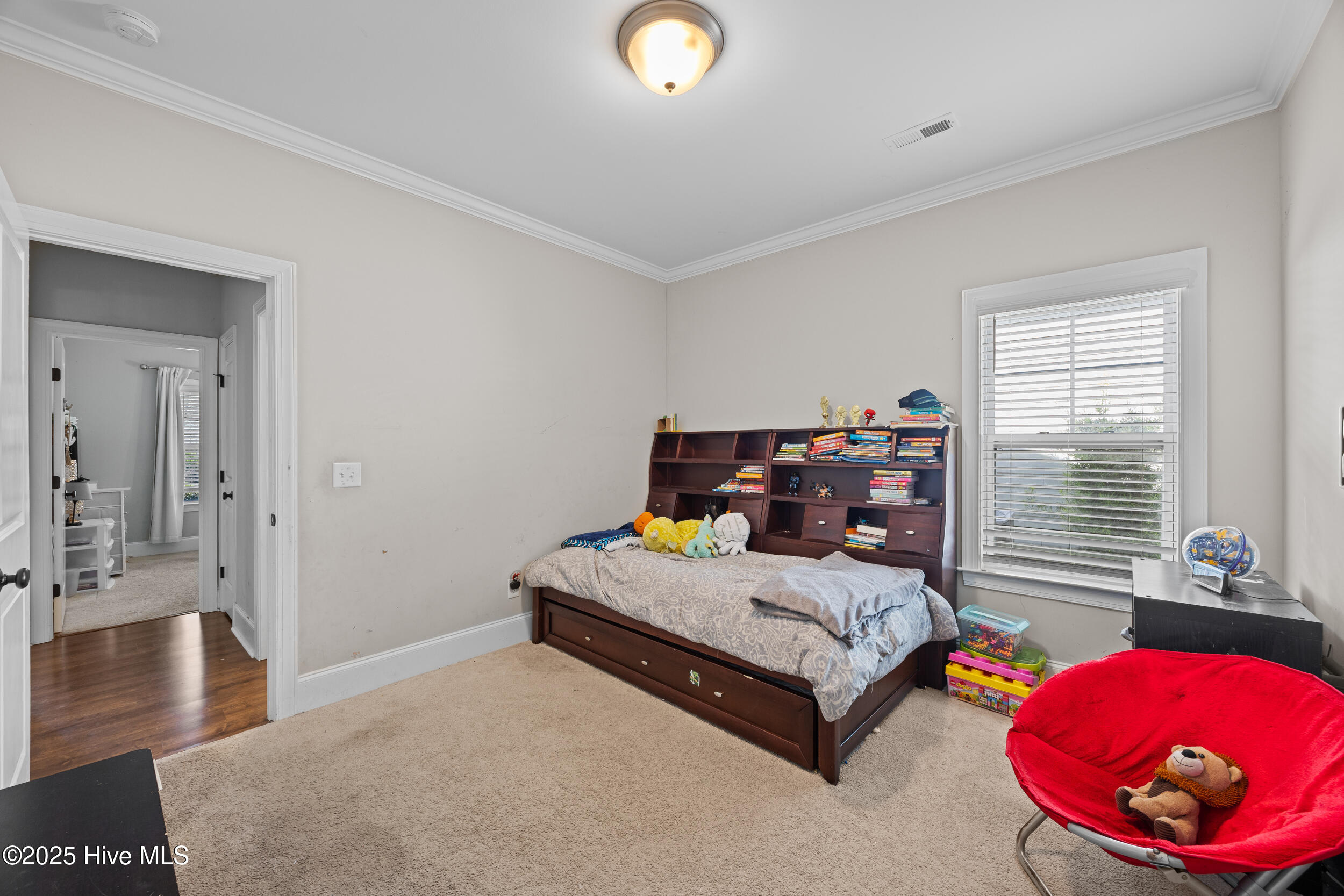 2244 Lakeside Circle