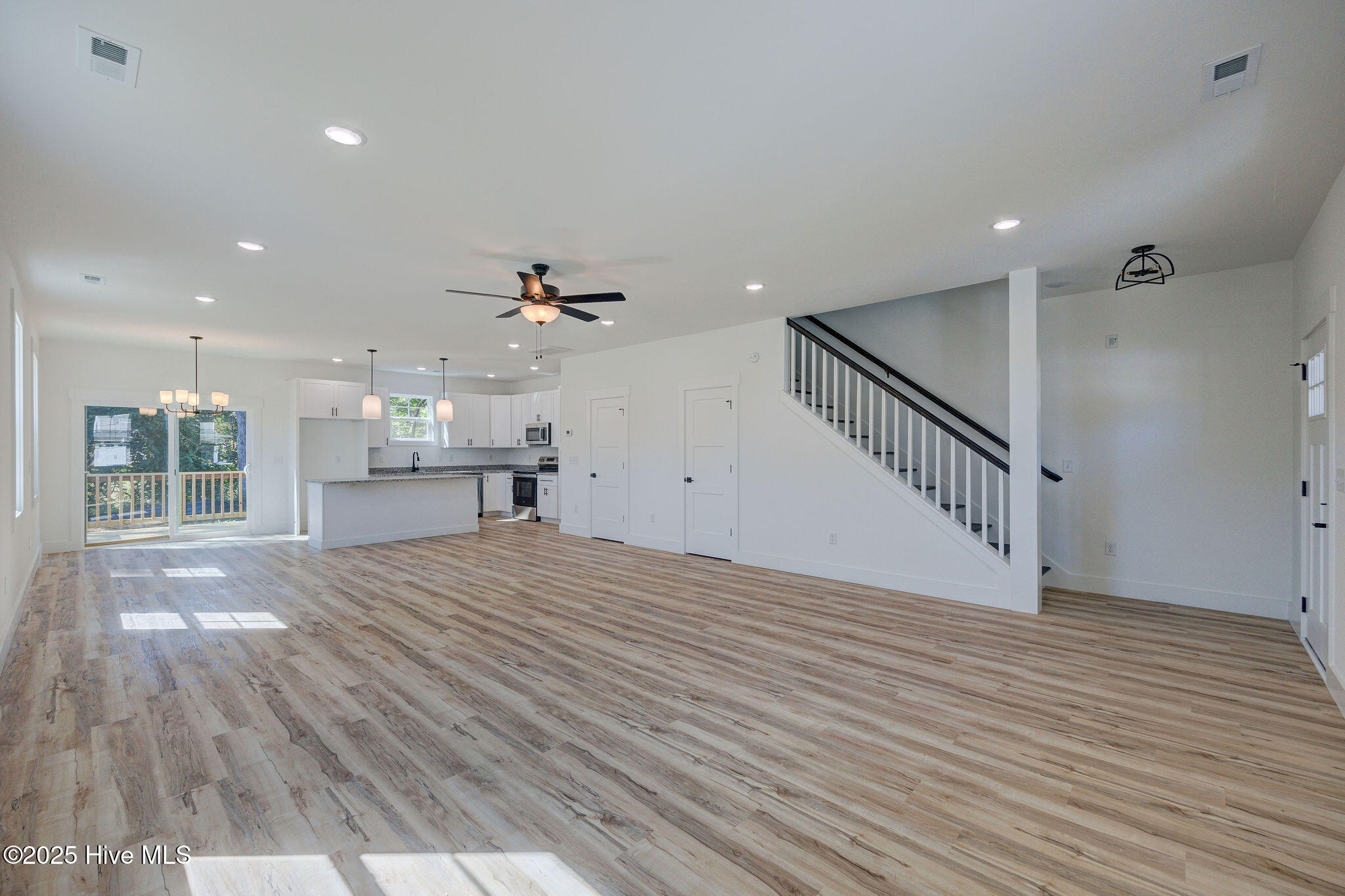 205 W Williams Street