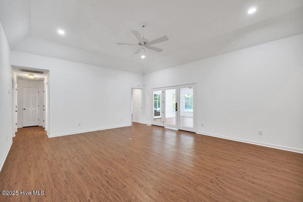 116 Olde Point Road