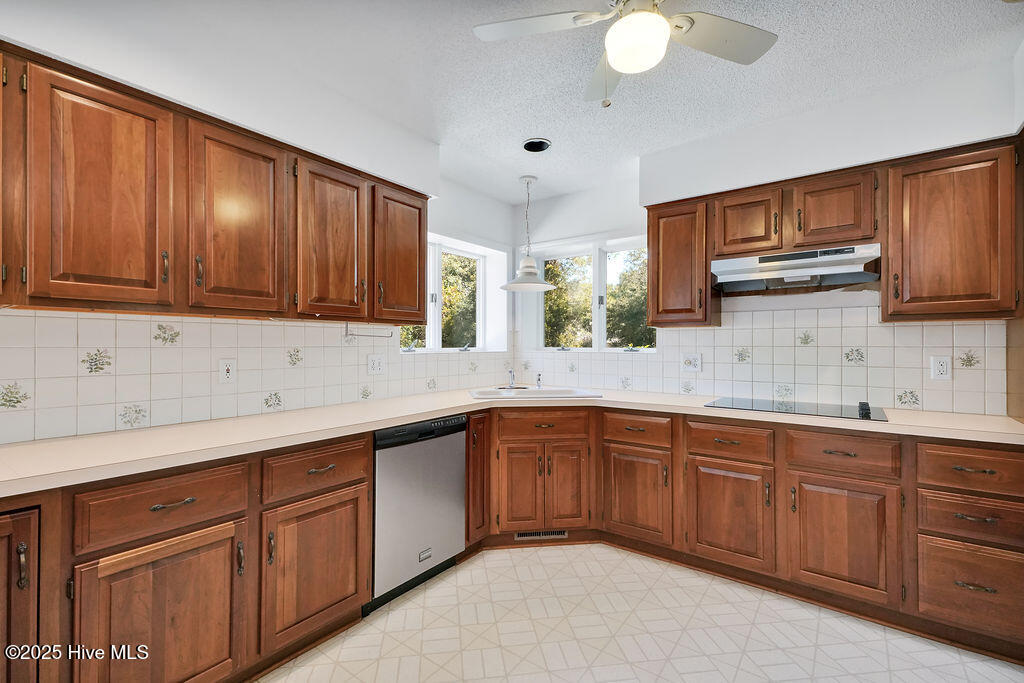 116 Olde Point Road