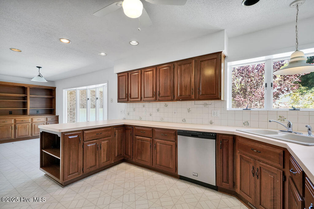 116 Olde Point Road