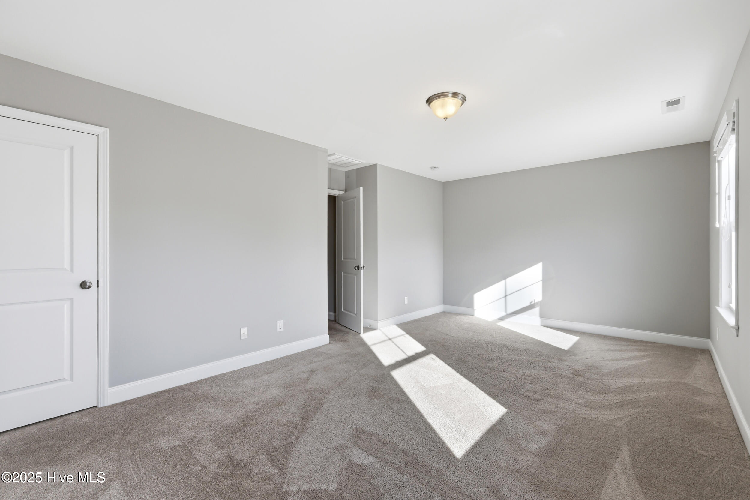 1016 Jacksons Ridge Court