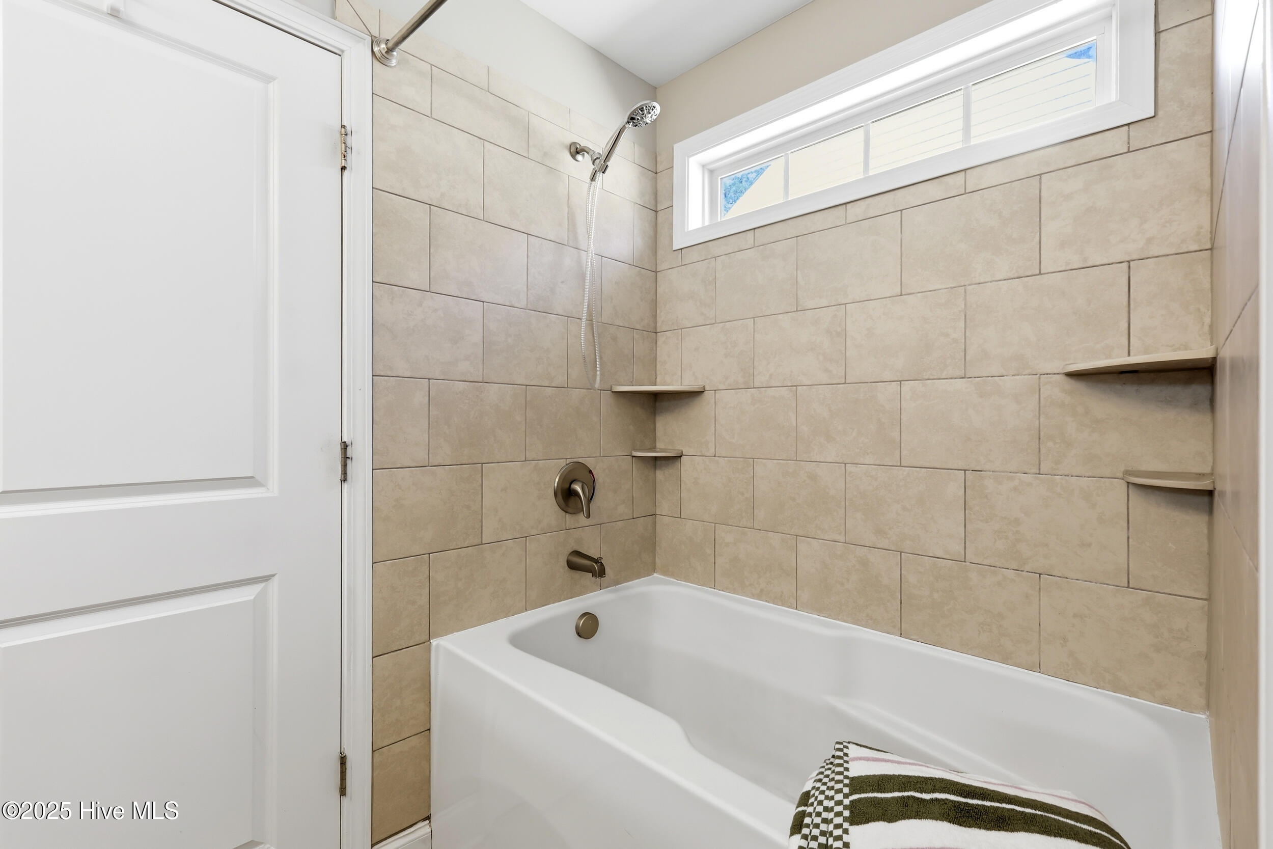 1016 Jacksons Ridge Court