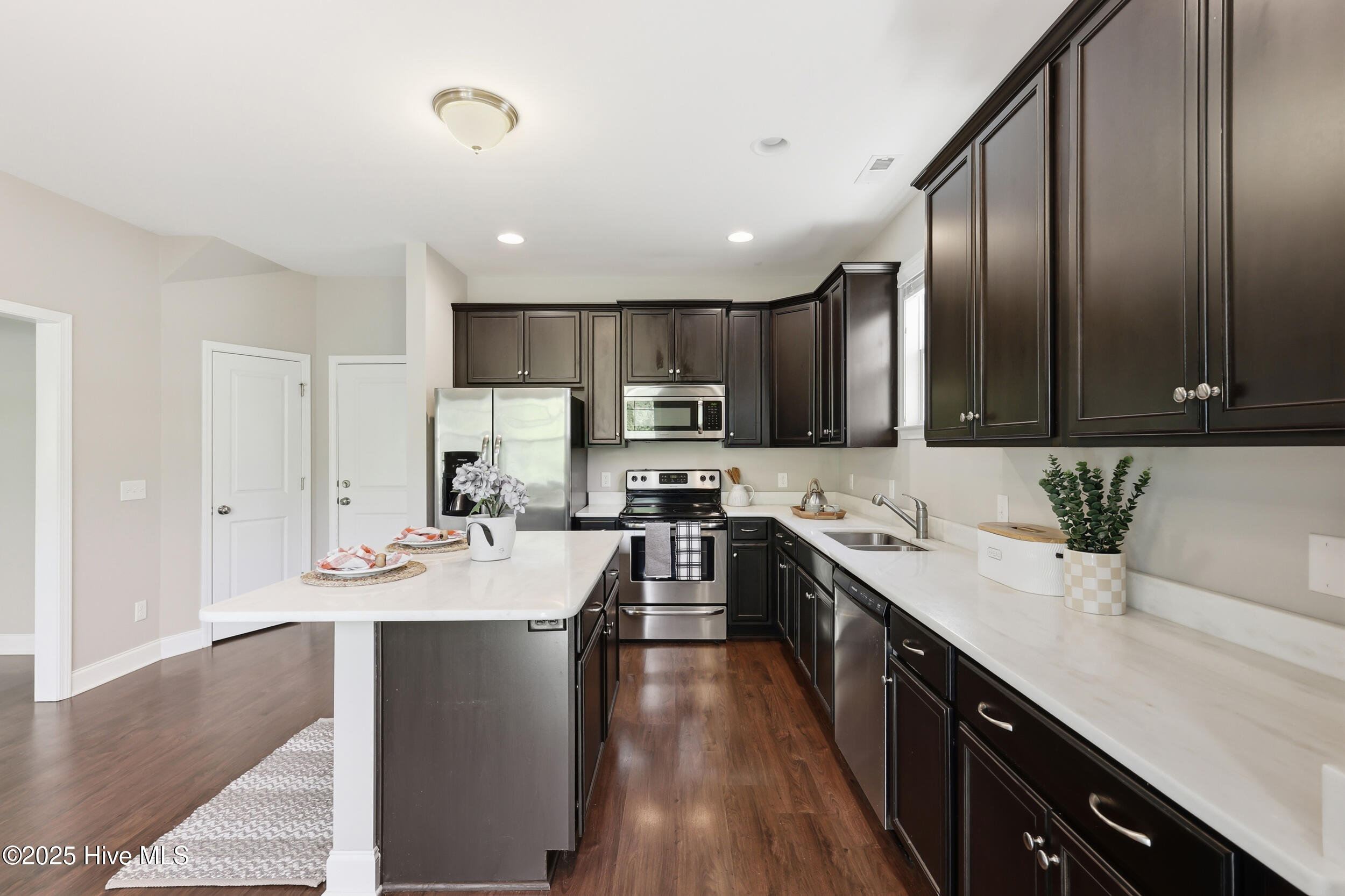 1016 Jacksons Ridge Court