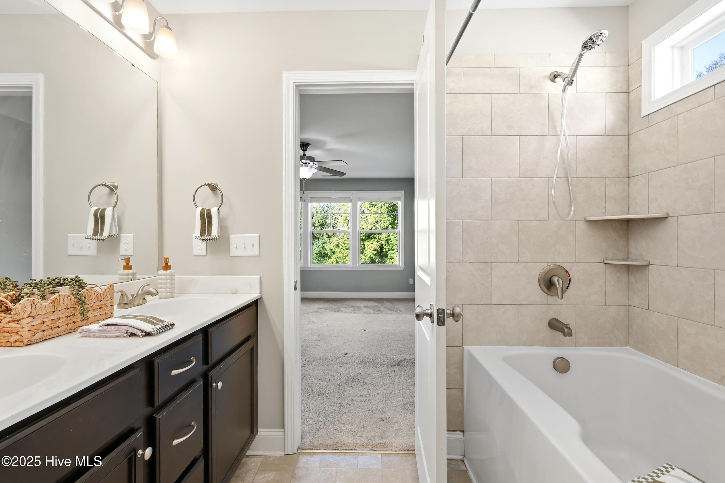 1016 Jacksons Ridge Court