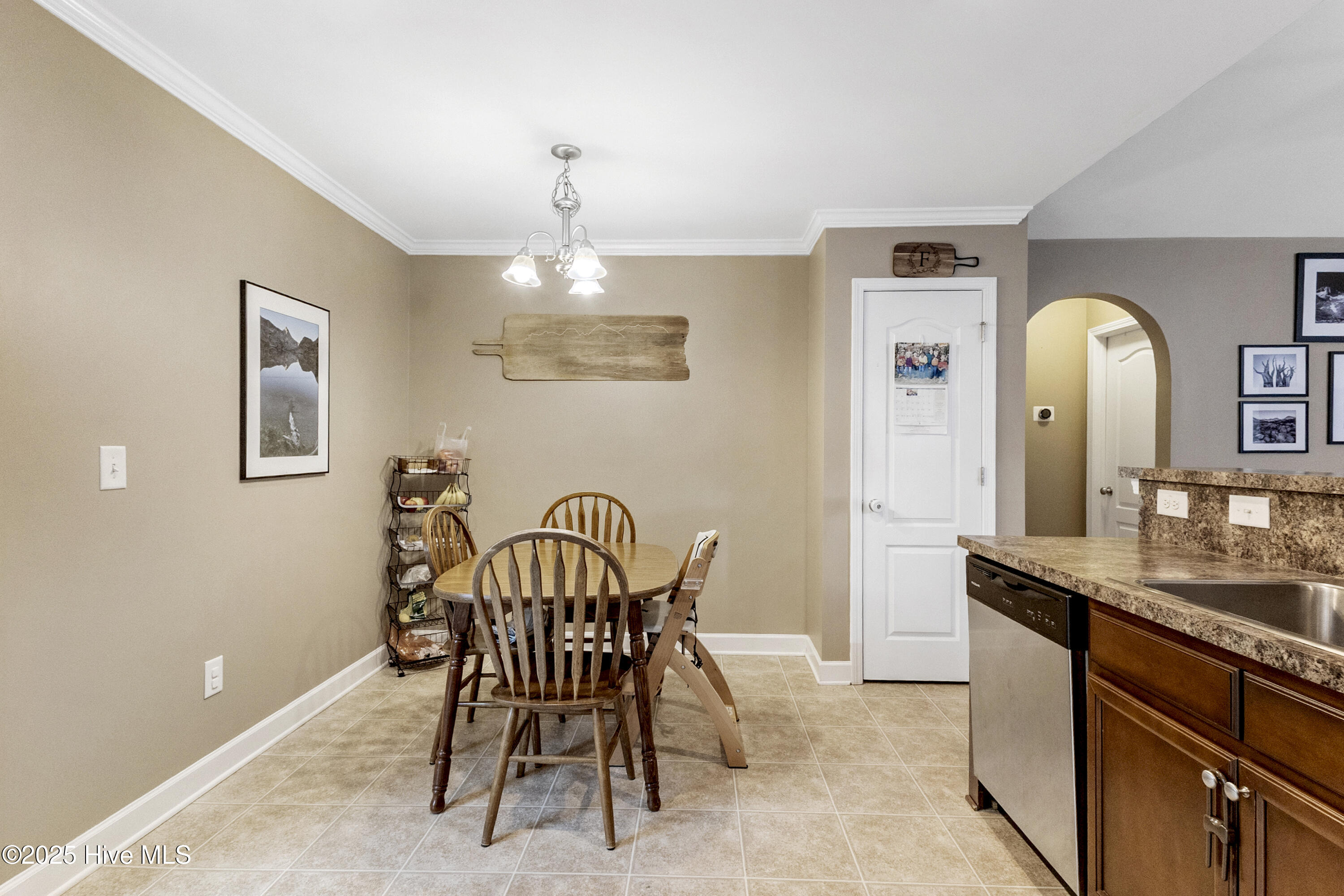415 Ridgeway Drive