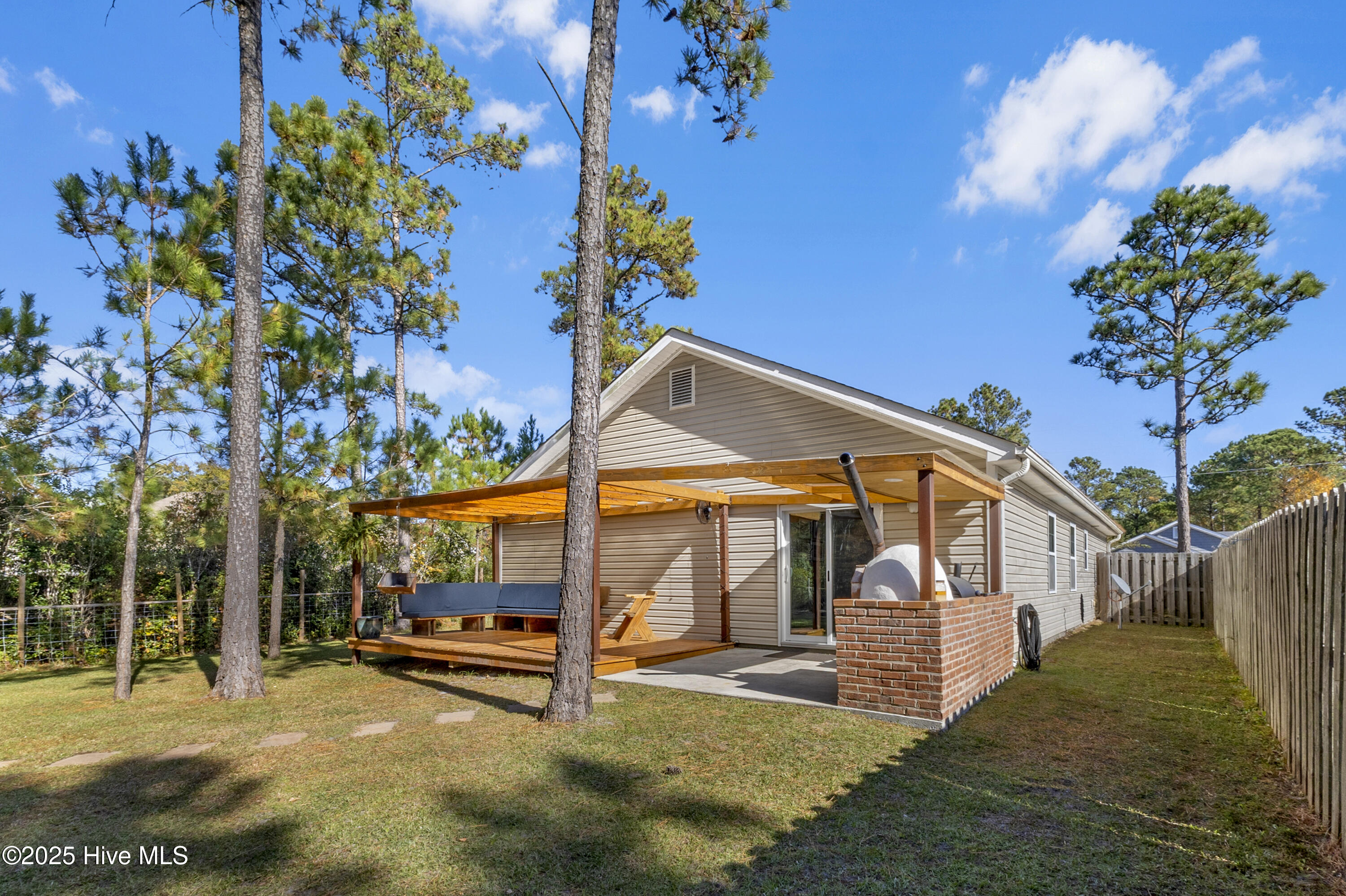 415 Ridgeway Drive