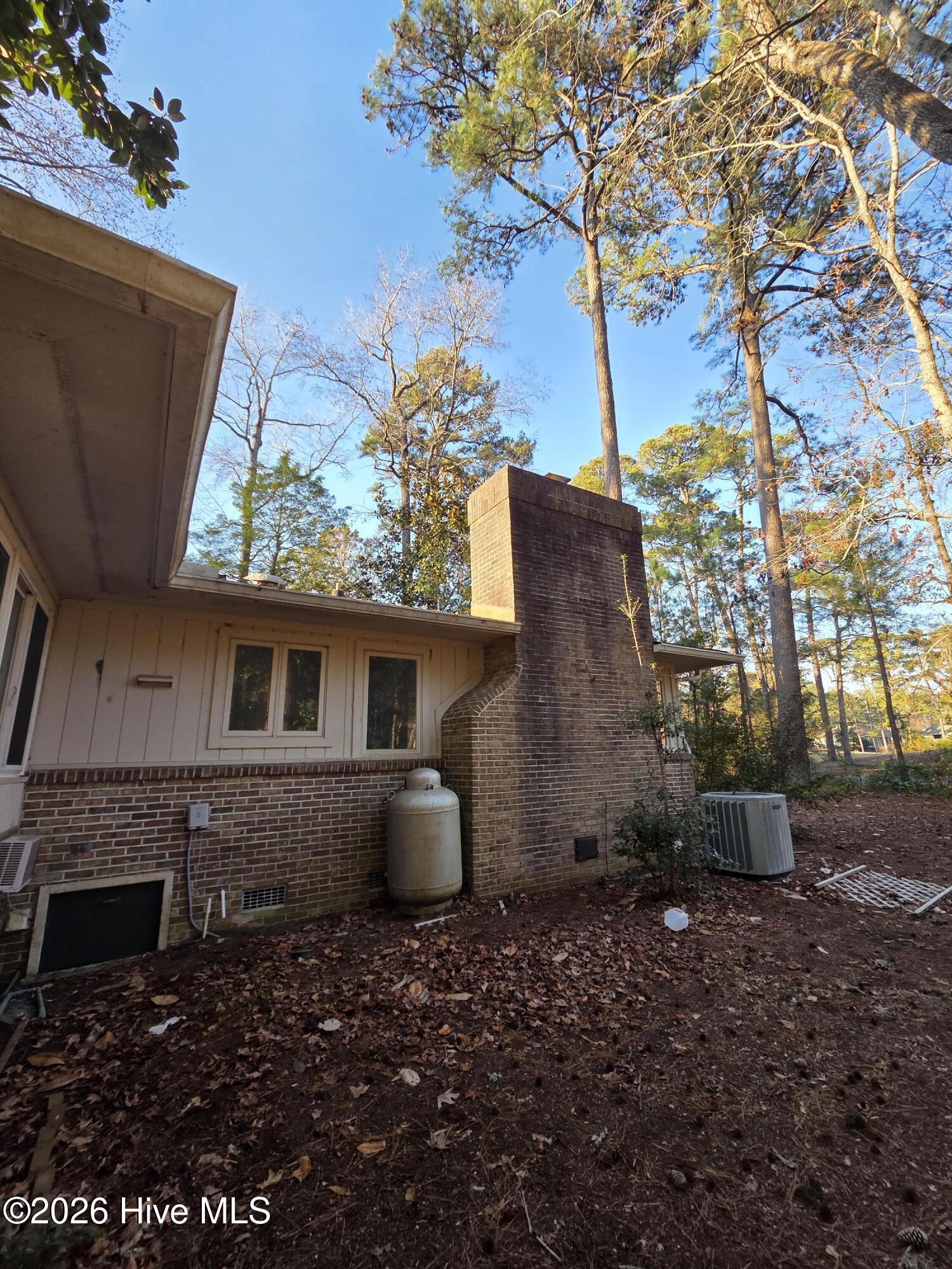 1 Crane Court SW