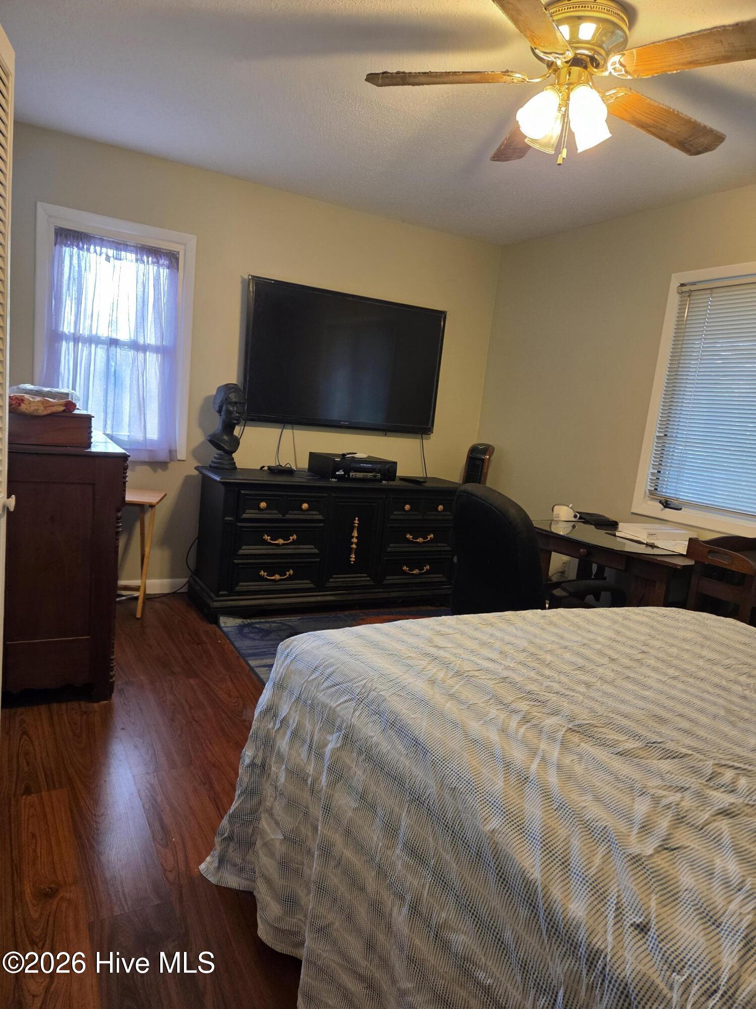 1 Crane Court SW