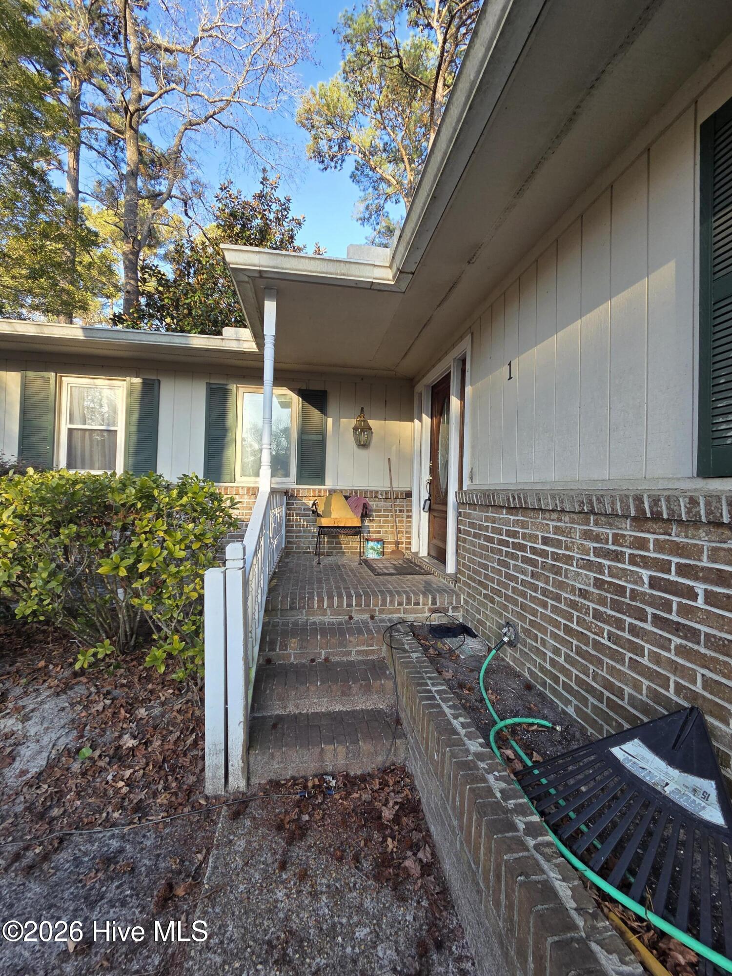 1 Crane Court SW
