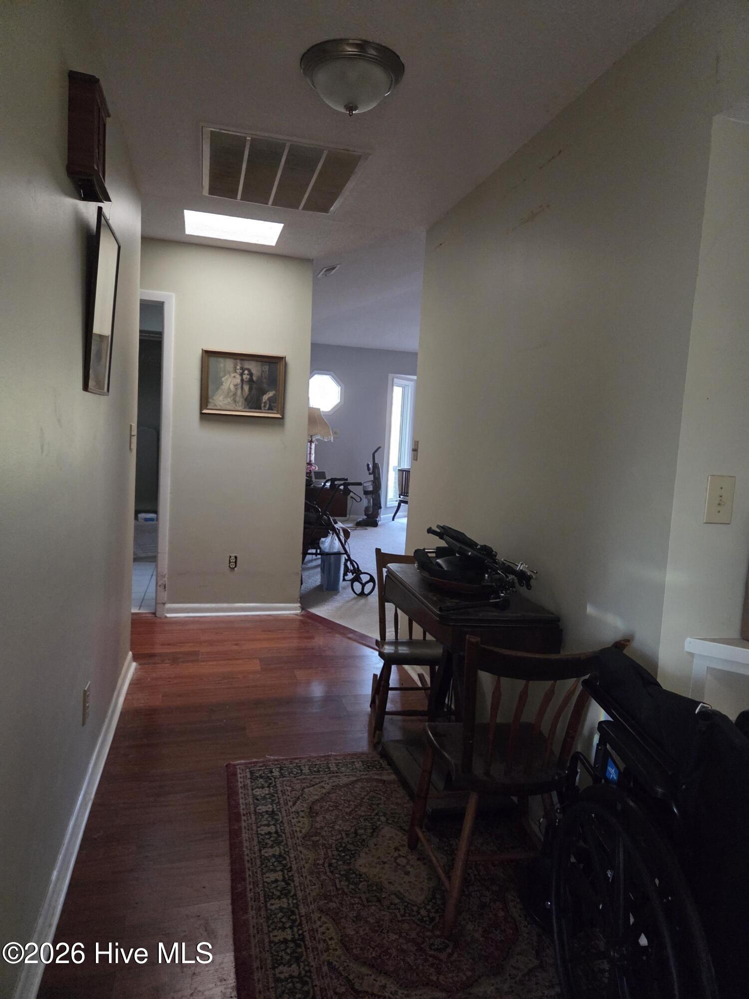 1 Crane Court SW