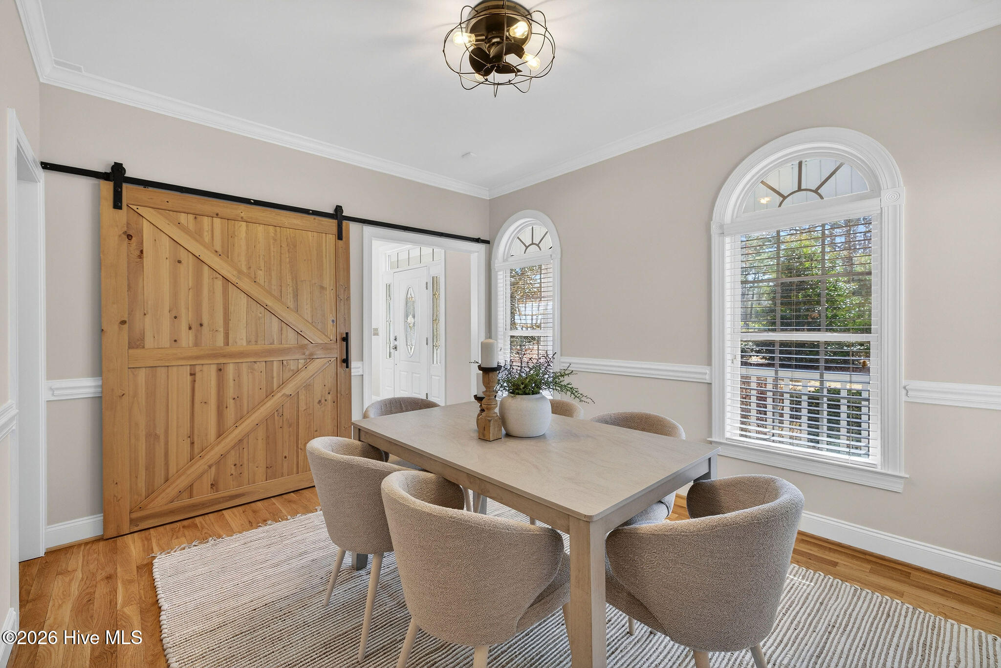 136 S Belvedere Drive