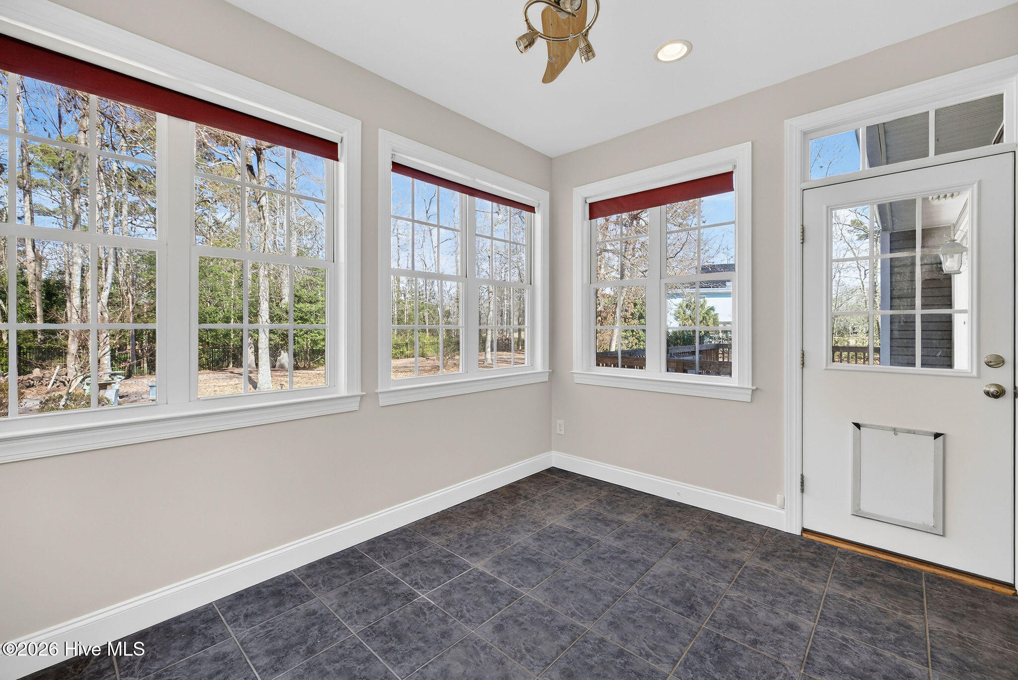 136 S Belvedere Drive