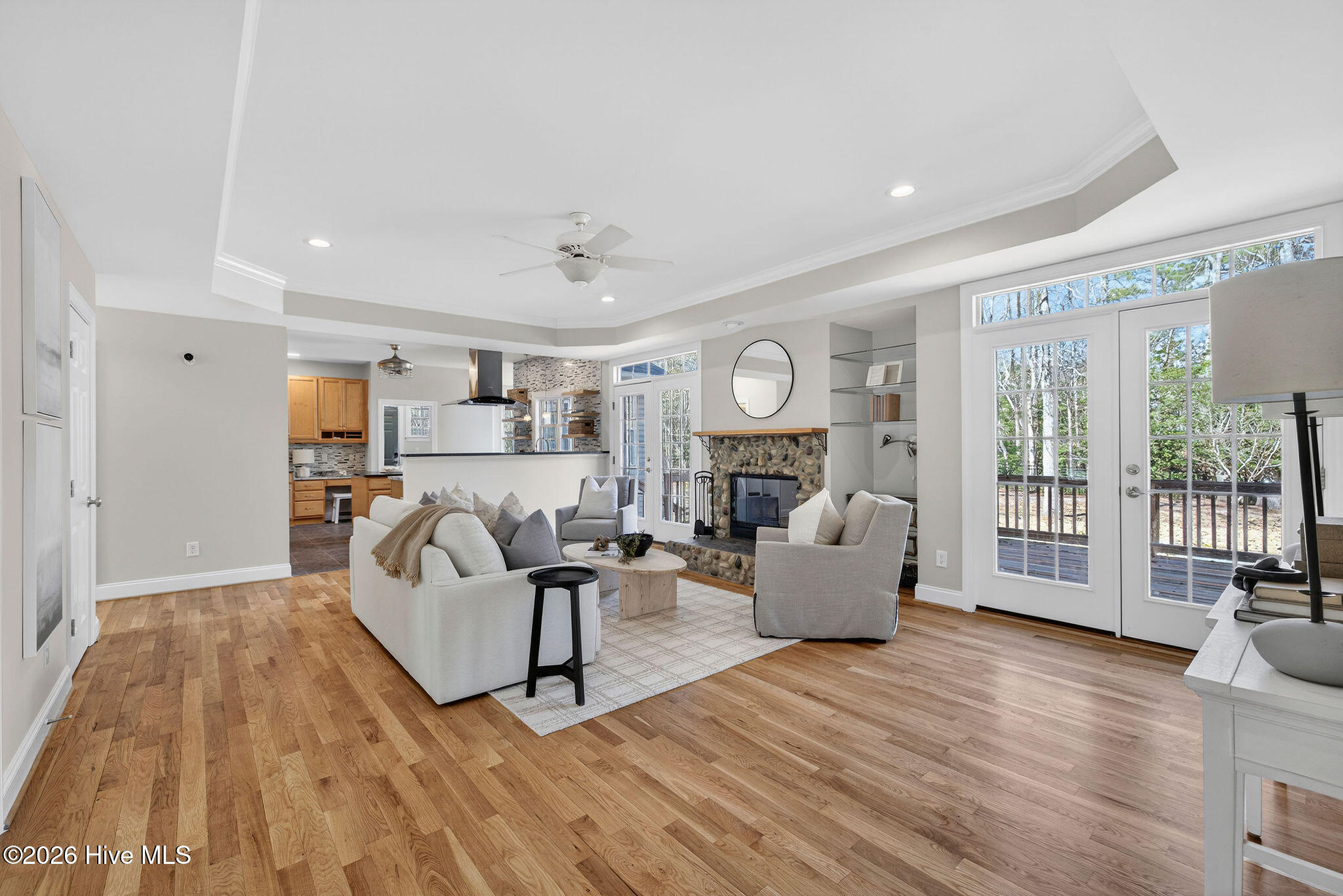 136 S Belvedere Drive