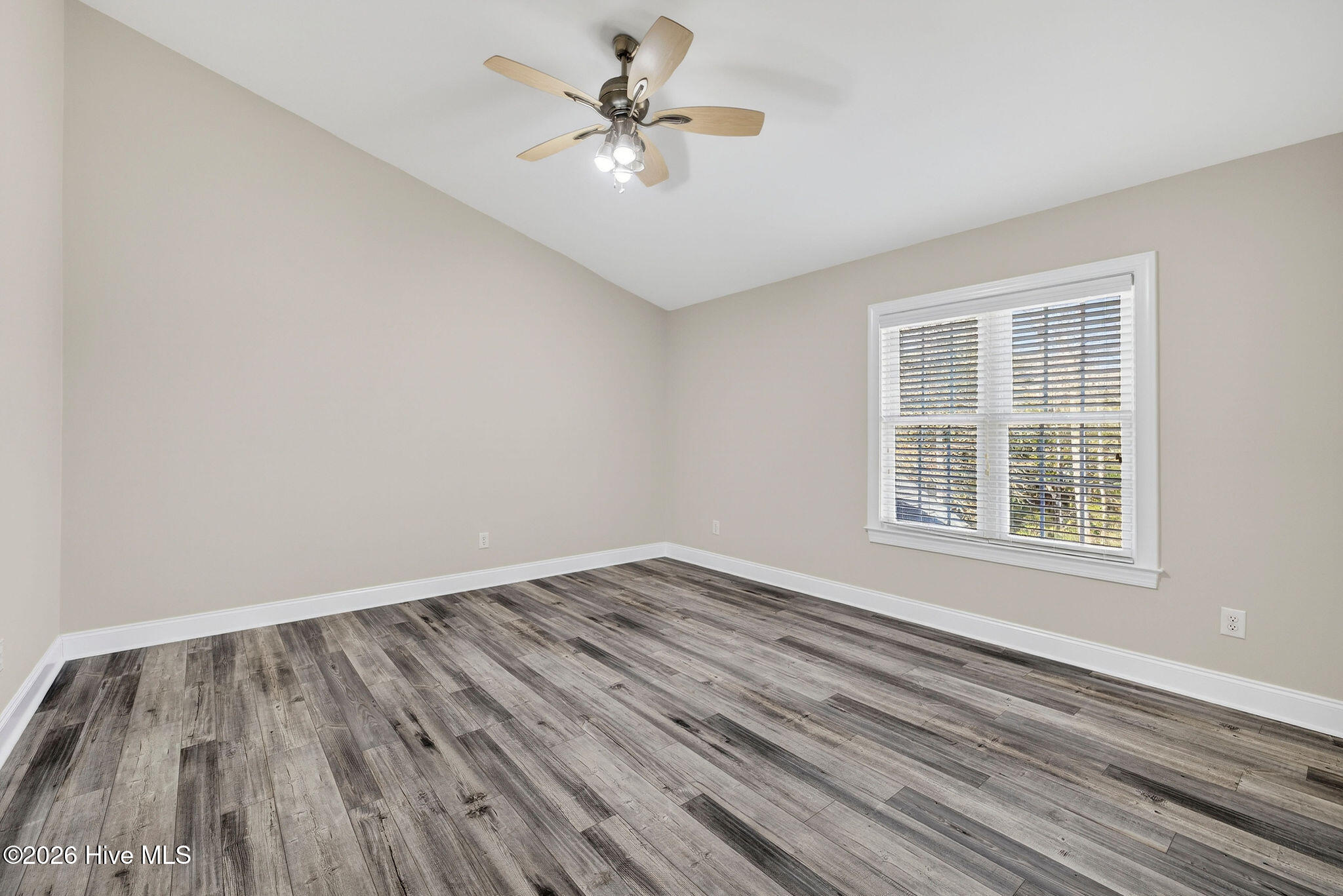 136 S Belvedere Drive