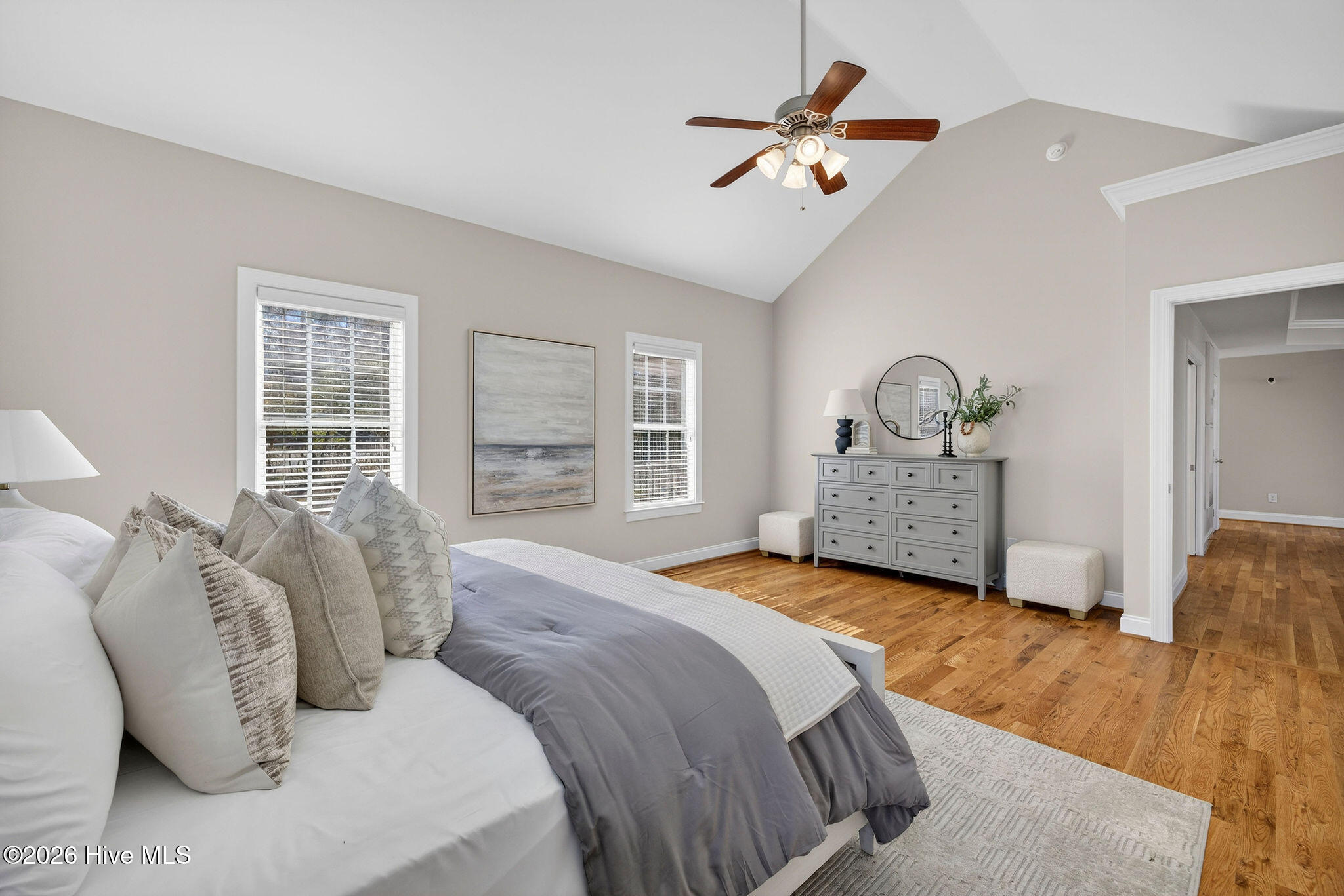 136 S Belvedere Drive