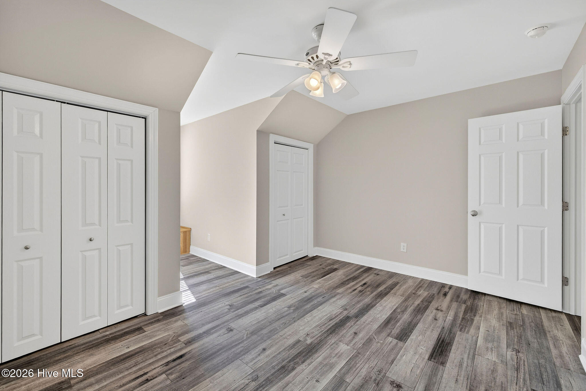 136 S Belvedere Drive