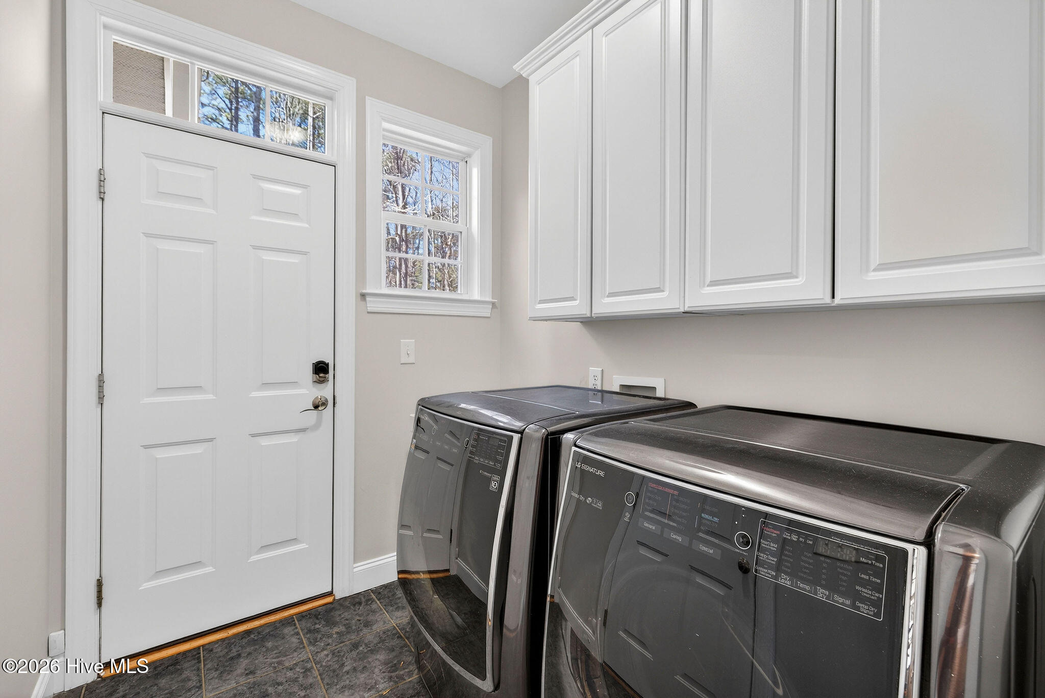 136 S Belvedere Drive