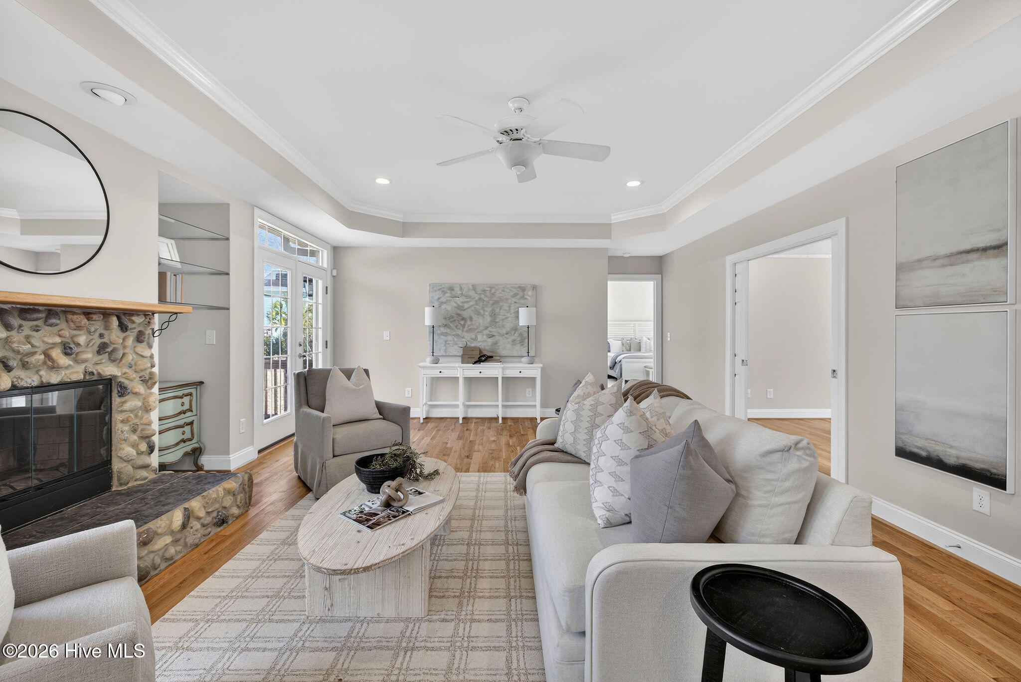 136 S Belvedere Drive