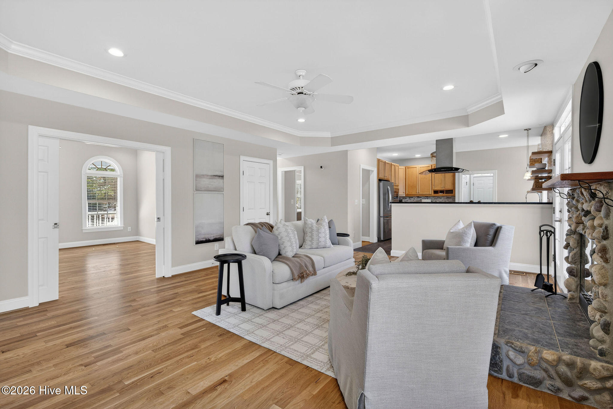 136 S Belvedere Drive