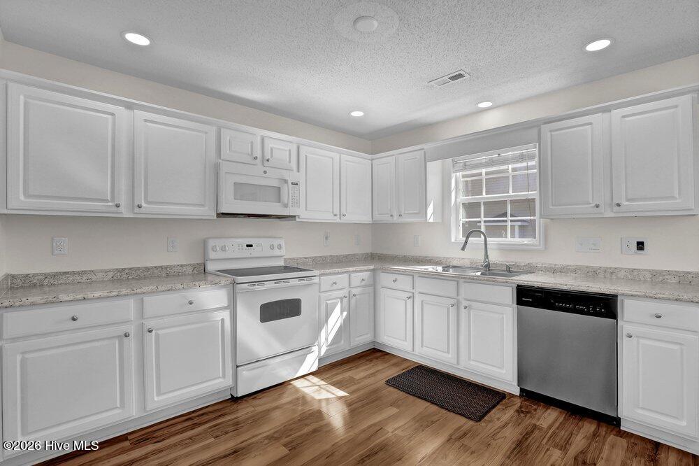 501 Compass Court
