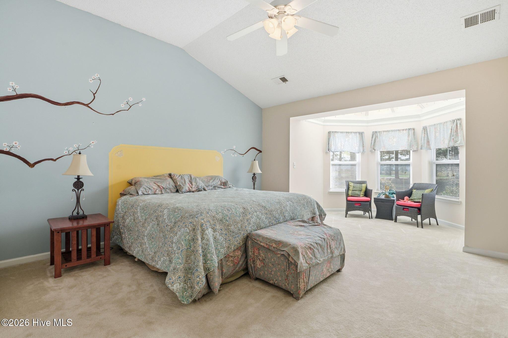 665 NW Meadowbrook Lane NW