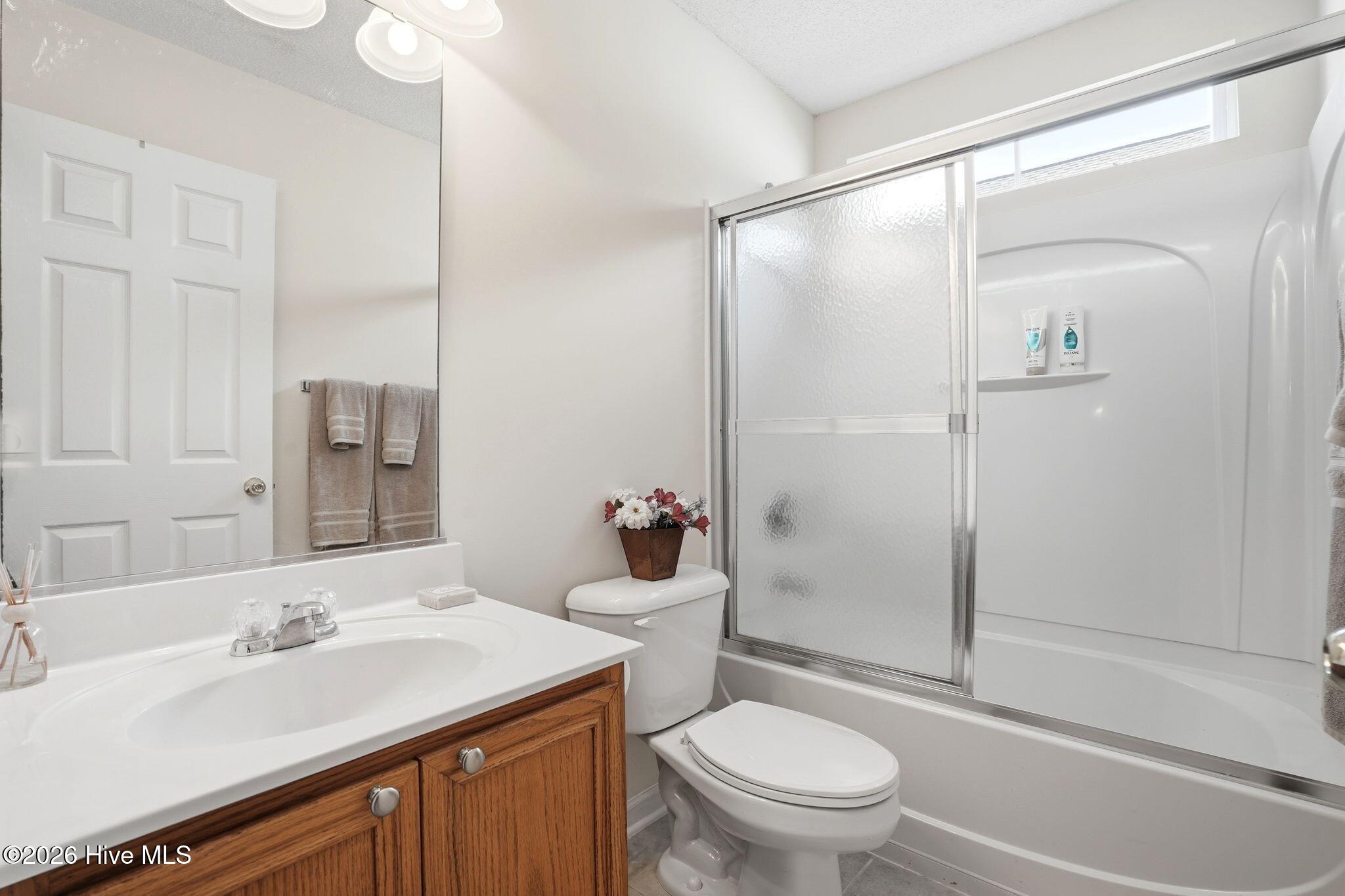 665 NW Meadowbrook Lane NW