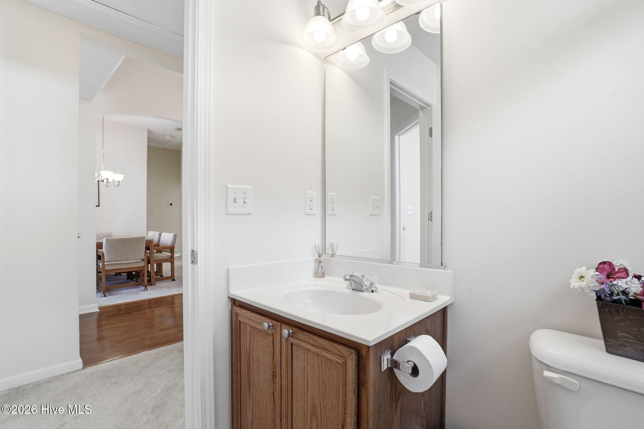 665 NW Meadowbrook Lane NW