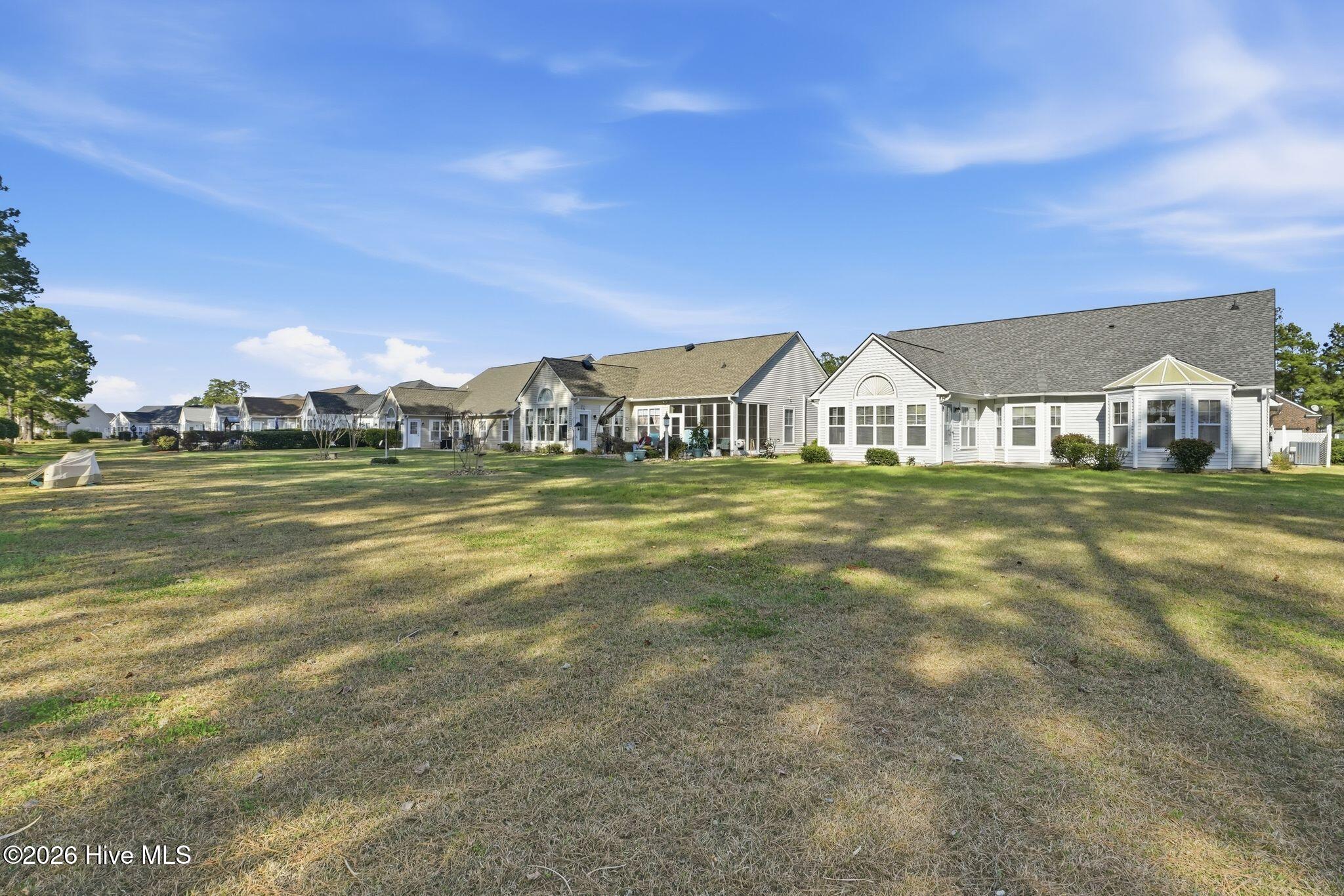 665 NW Meadowbrook Lane NW