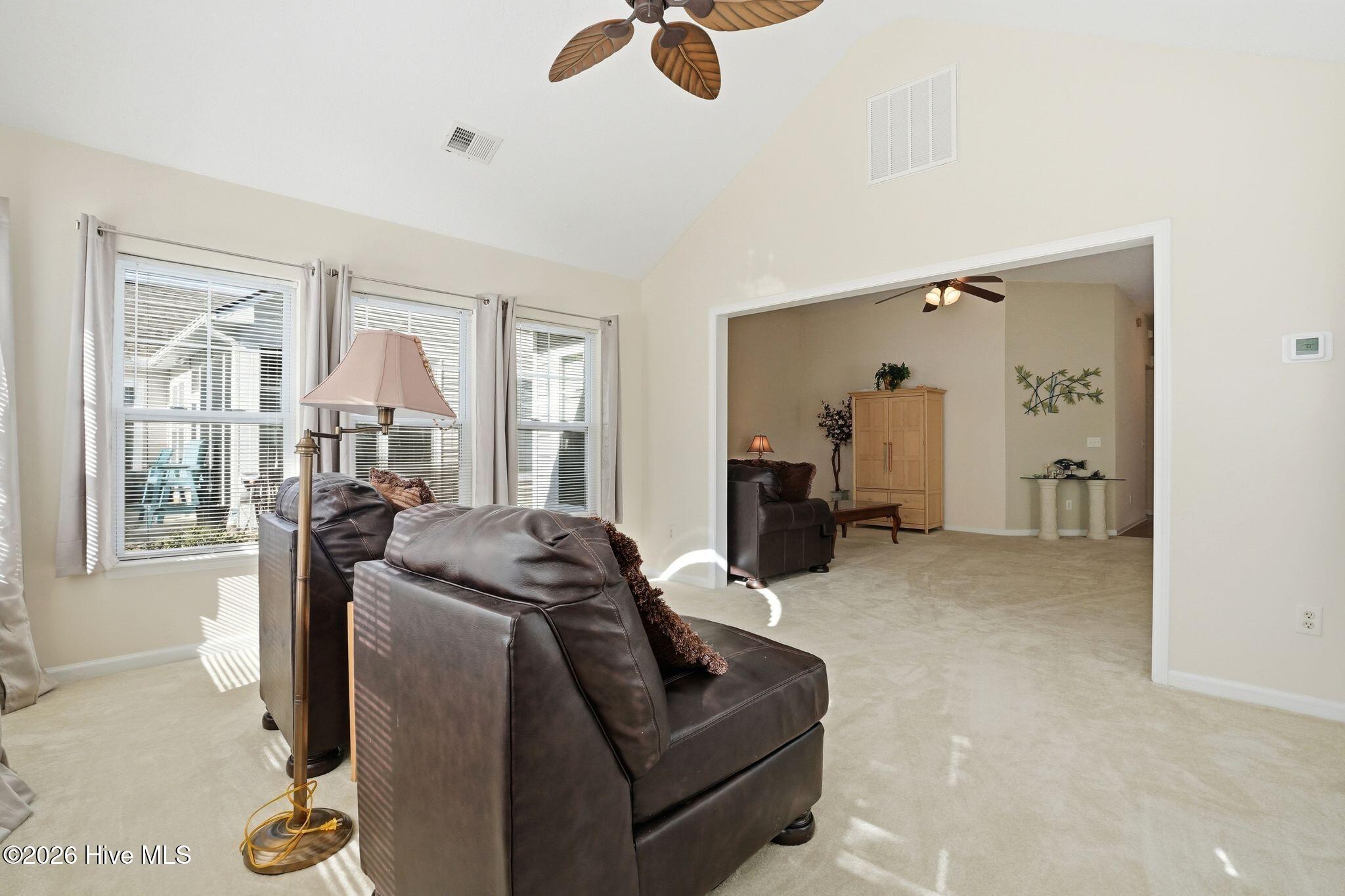 665 NW Meadowbrook Lane NW