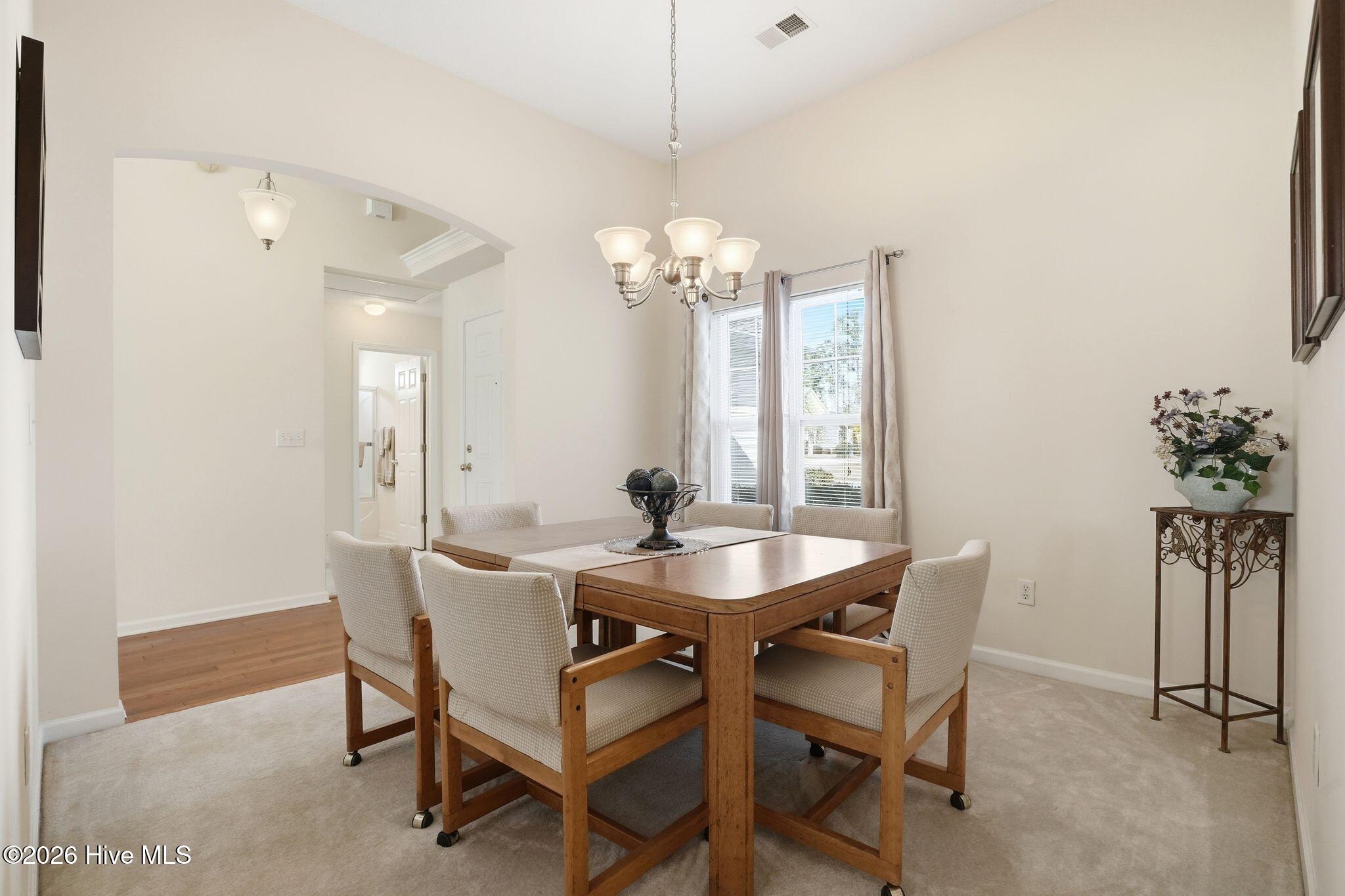 665 NW Meadowbrook Lane NW