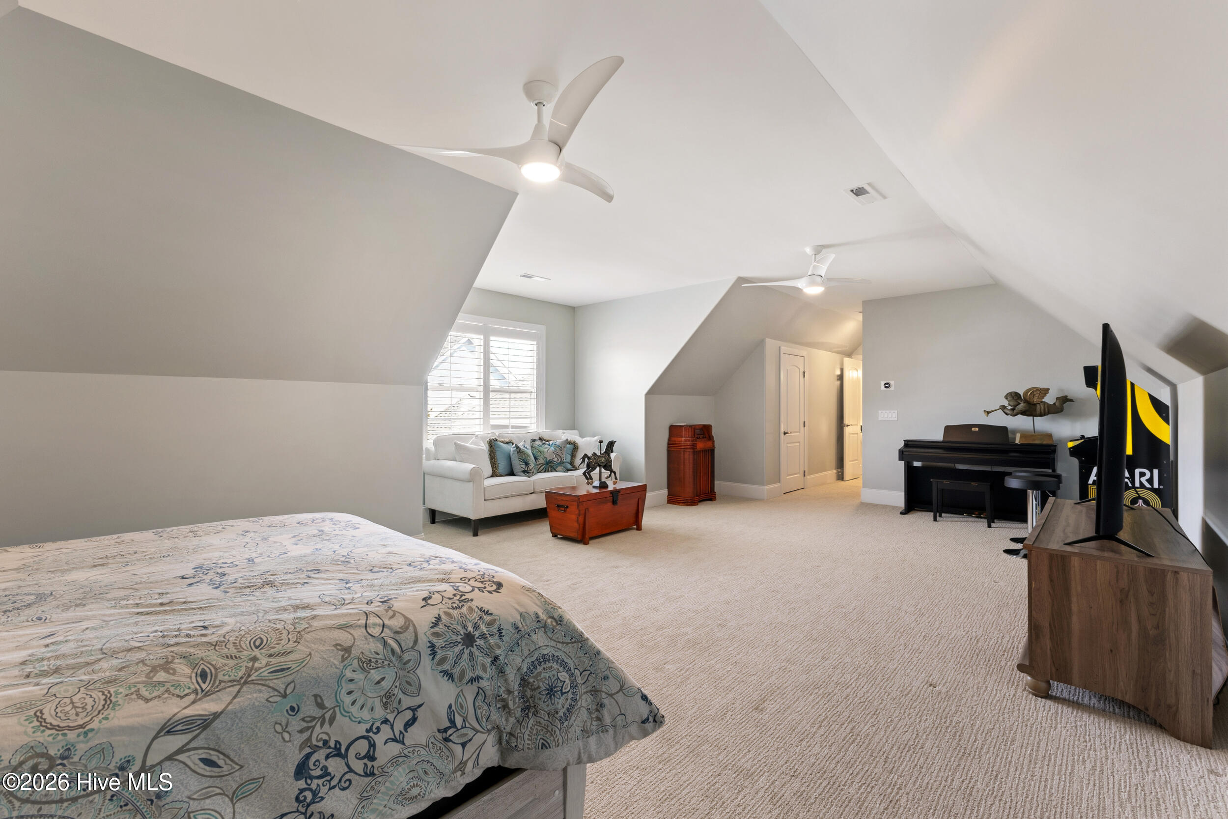 8678 Horse Nettle Drive NE