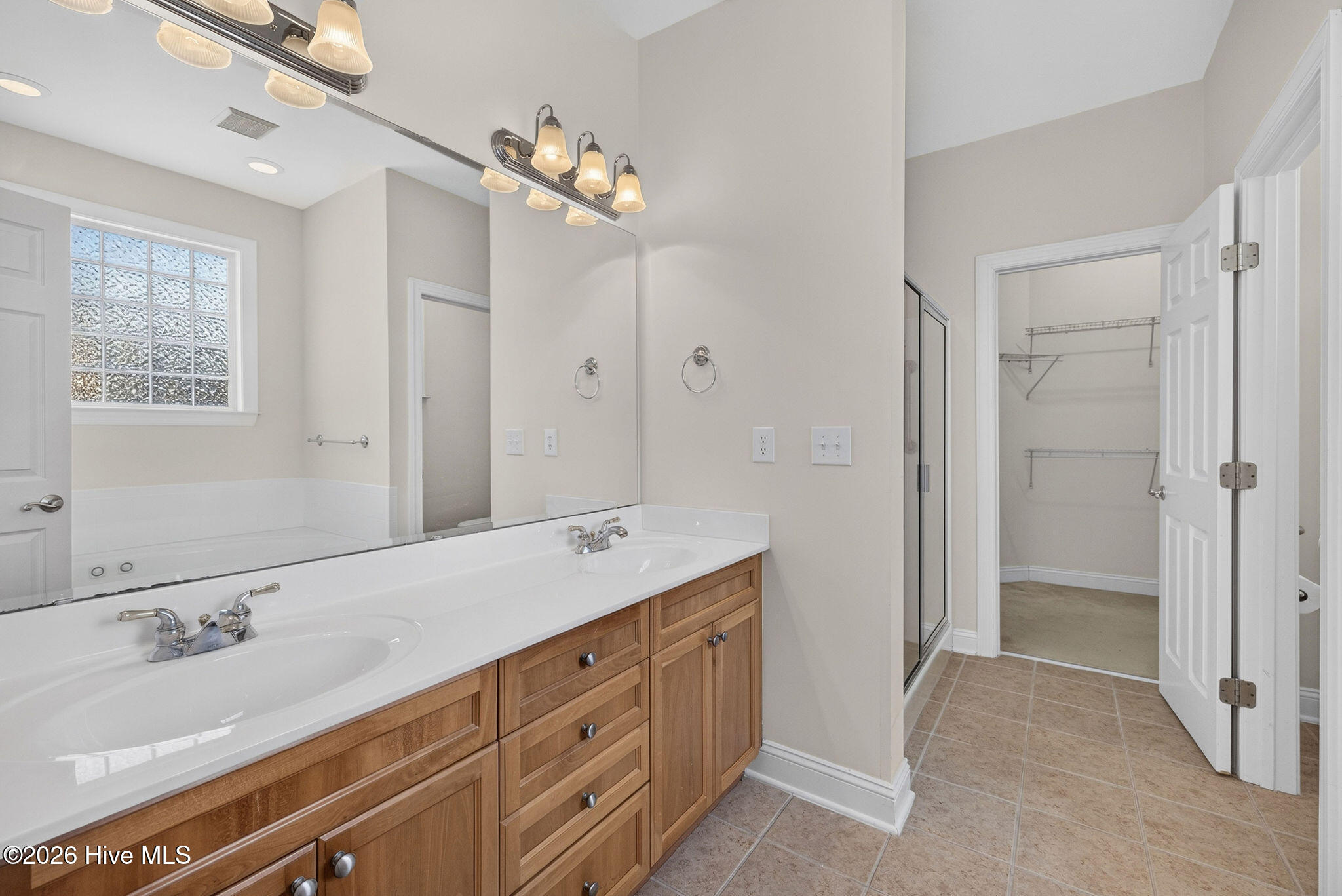 1102 Hampton Pines Court