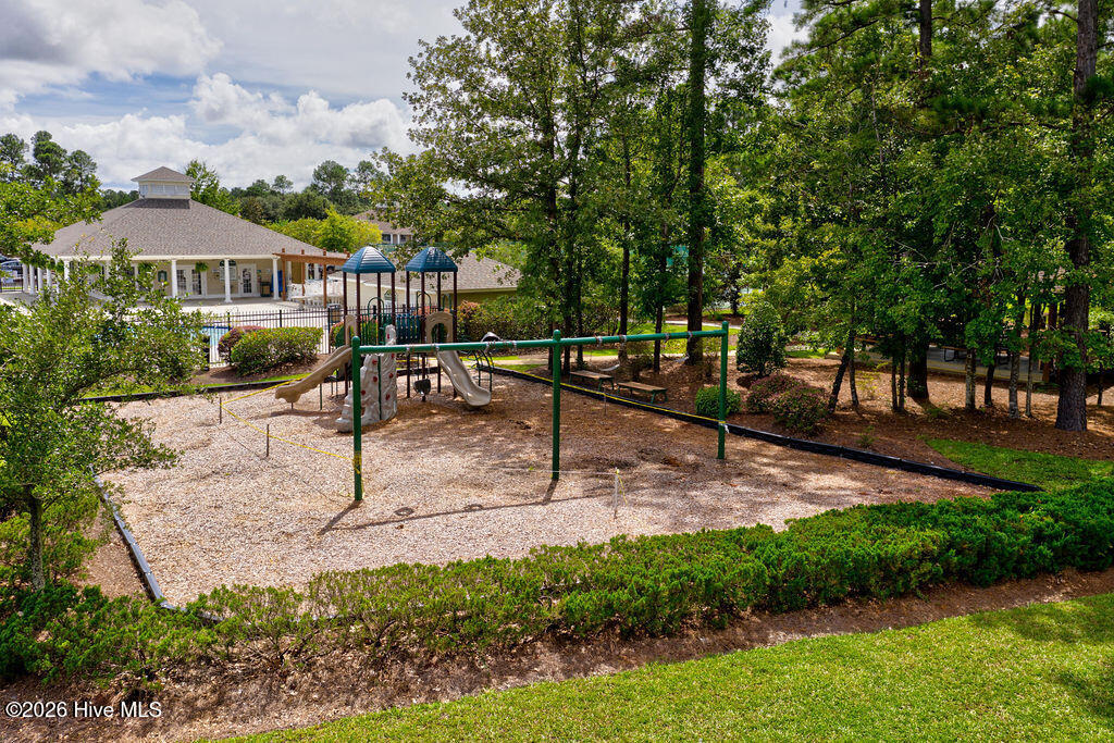 1102 Hampton Pines Court