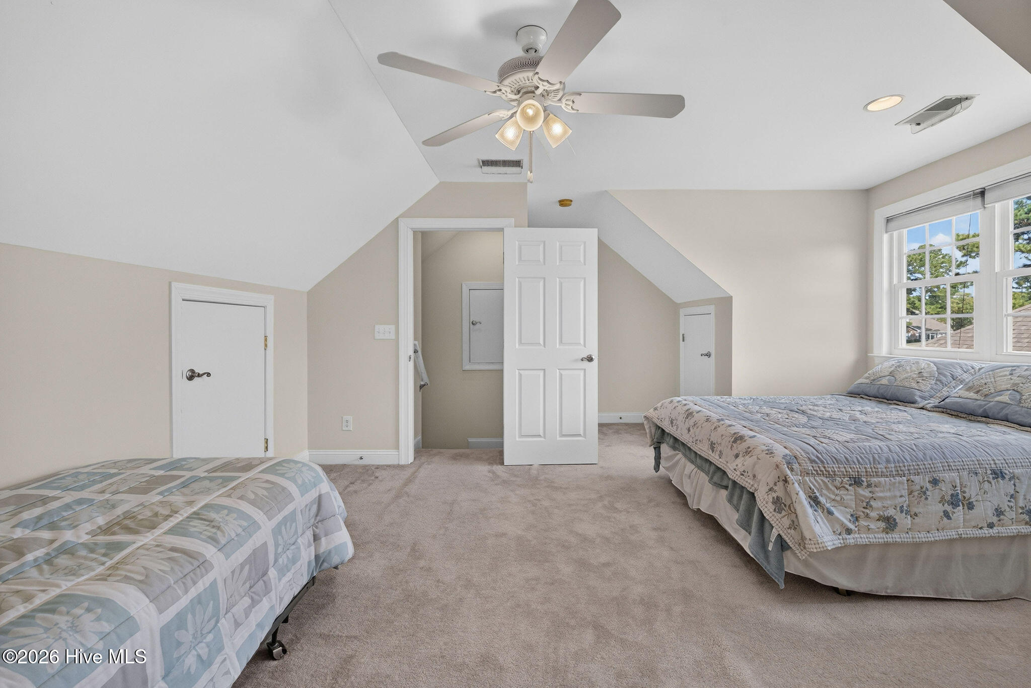 1102 Hampton Pines Court