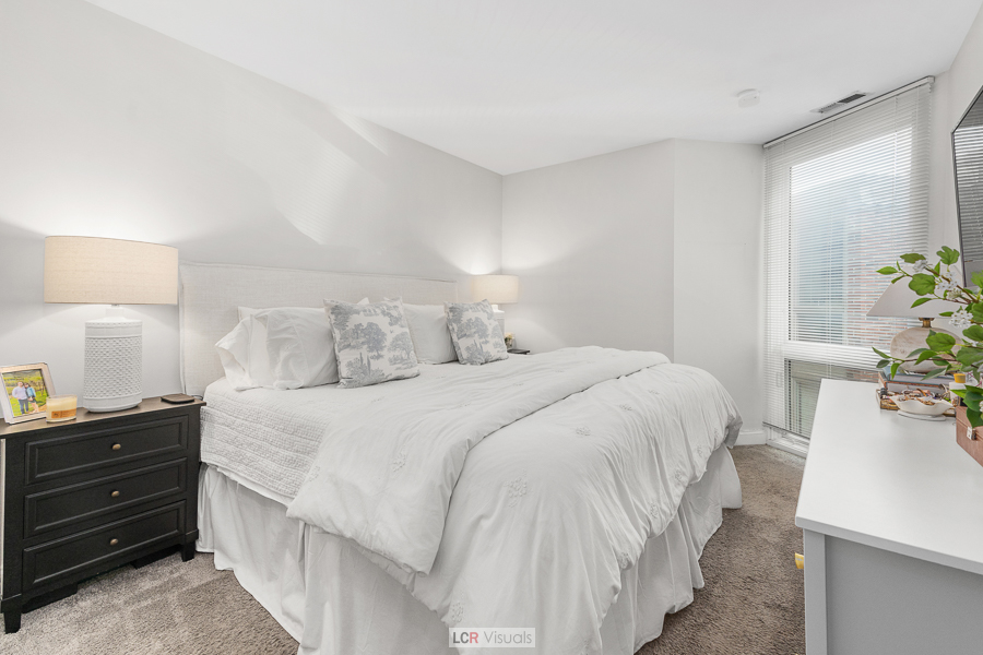 2131 N Larrabee Street Unit: 6304