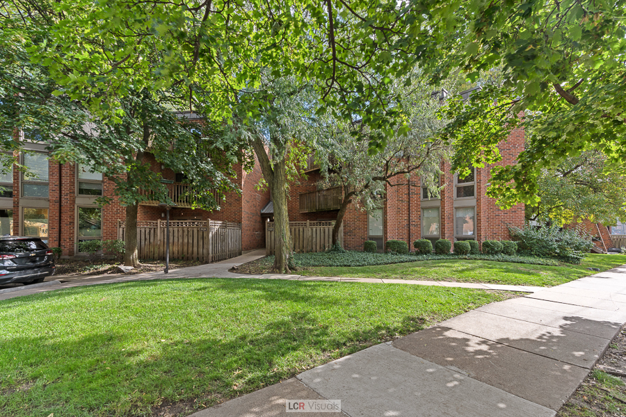 2131 N Larrabee Street Unit: 6304