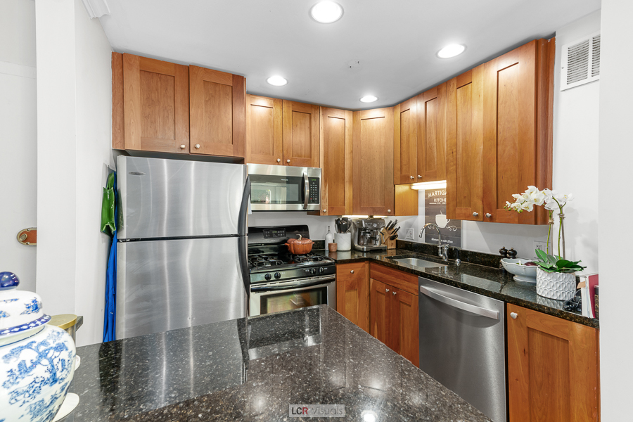 2131 N Larrabee Street Unit: 6304