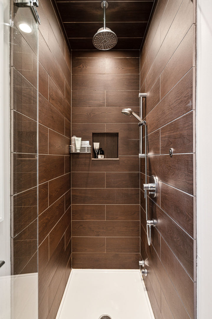 714 W WEBSTER Avenue Unit: 3E