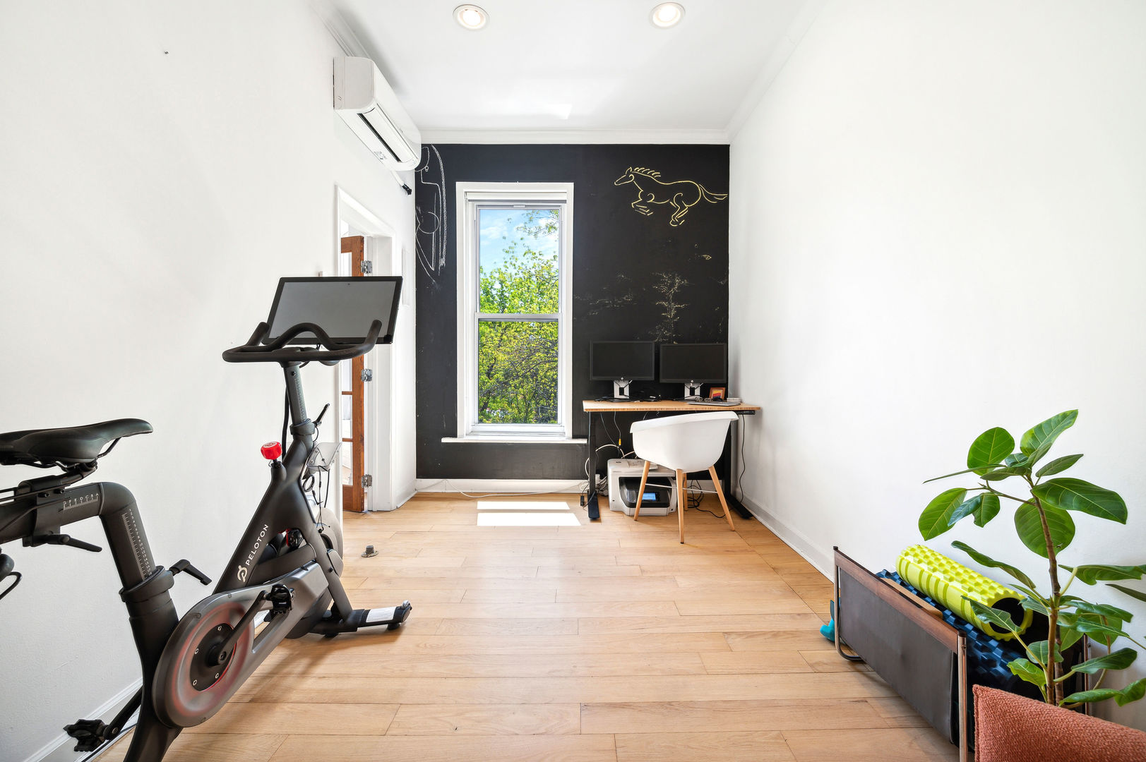 714 W WEBSTER Avenue Unit: 3E