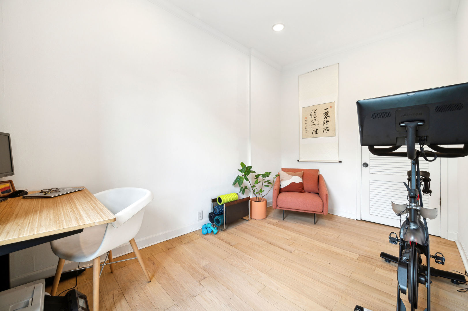 714 W WEBSTER Avenue Unit: 3E